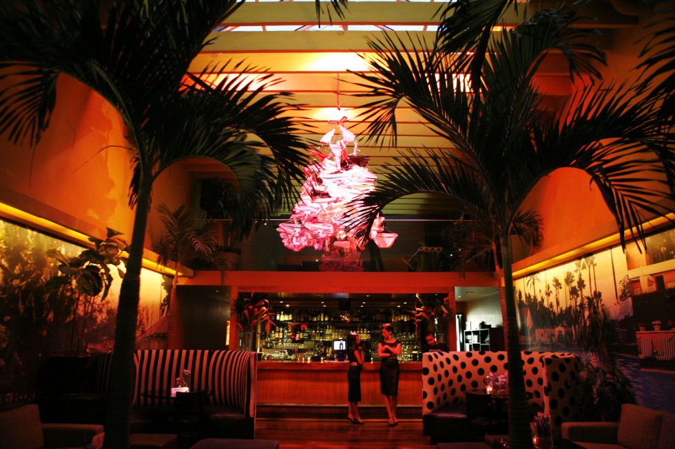 Founded by New York City nightlife tycoon Amy Sacco, Bungalow 8 was the club of the early aughts. Full of California style decor and Hollywood Glamour this nightclub soon became the NYC playground for the A-List including Kate Moss, Lindsay Lohan, Nicole Richie and more.