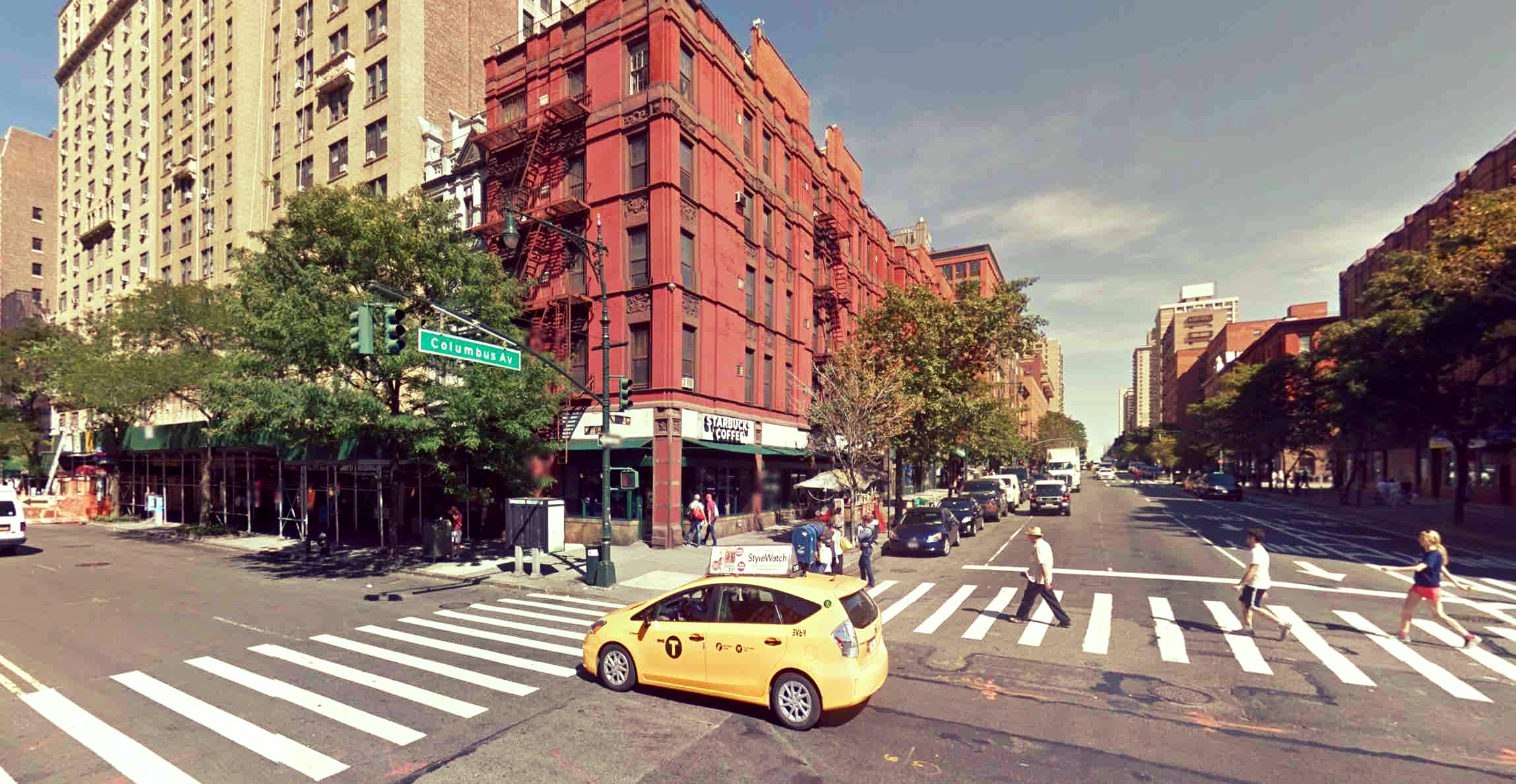 In 2000, Google New York starts in a Starbucks on 86th Street with a one-person sales "team."