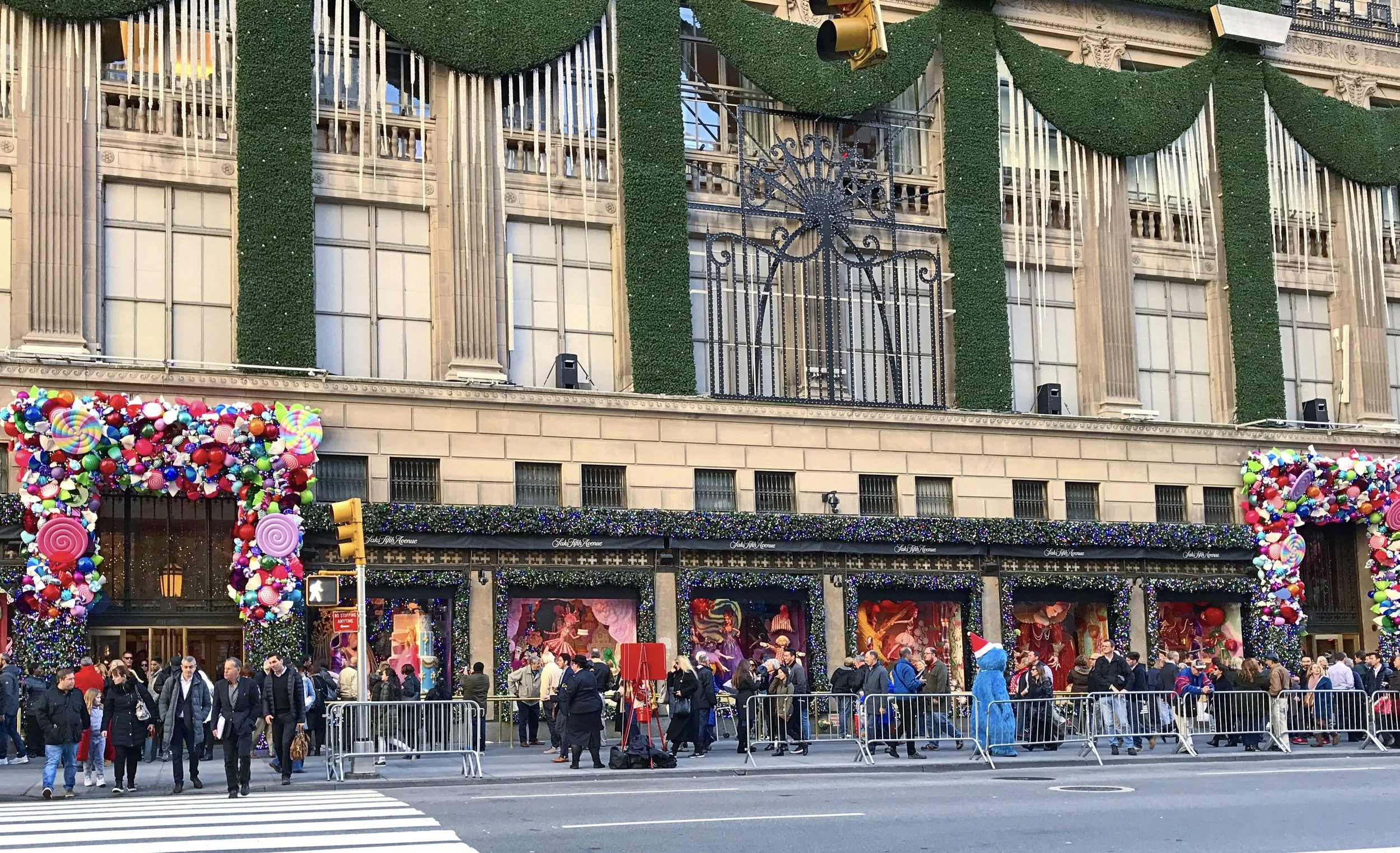 Saks Fifth Avenue Holiday Window Display 