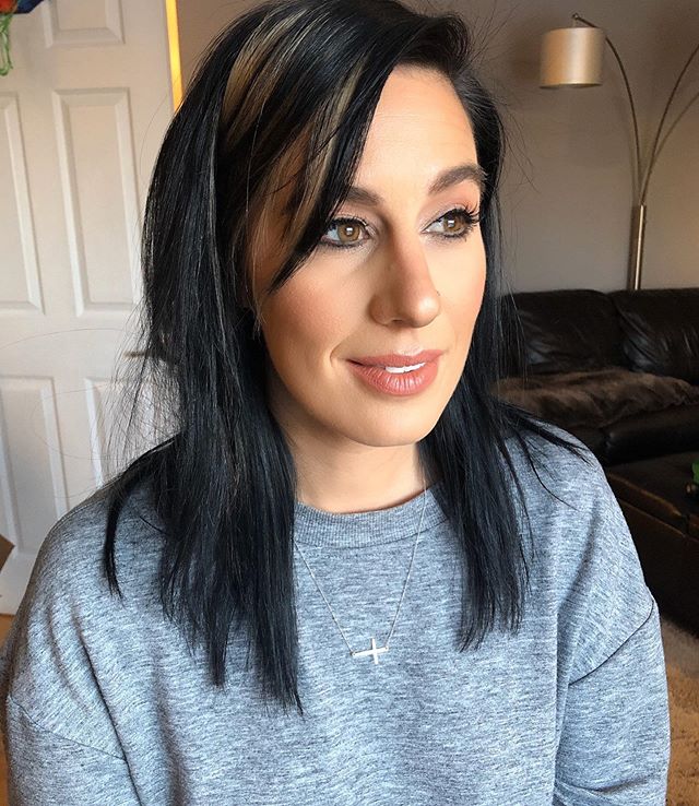 Peach natural with a wing on this HAWT mama @lexxe101 .
.
.
.
.
#asiaomua #yegmua #yegmakeup #hotmama #makeup #mua #motd #fotd #photooftheday