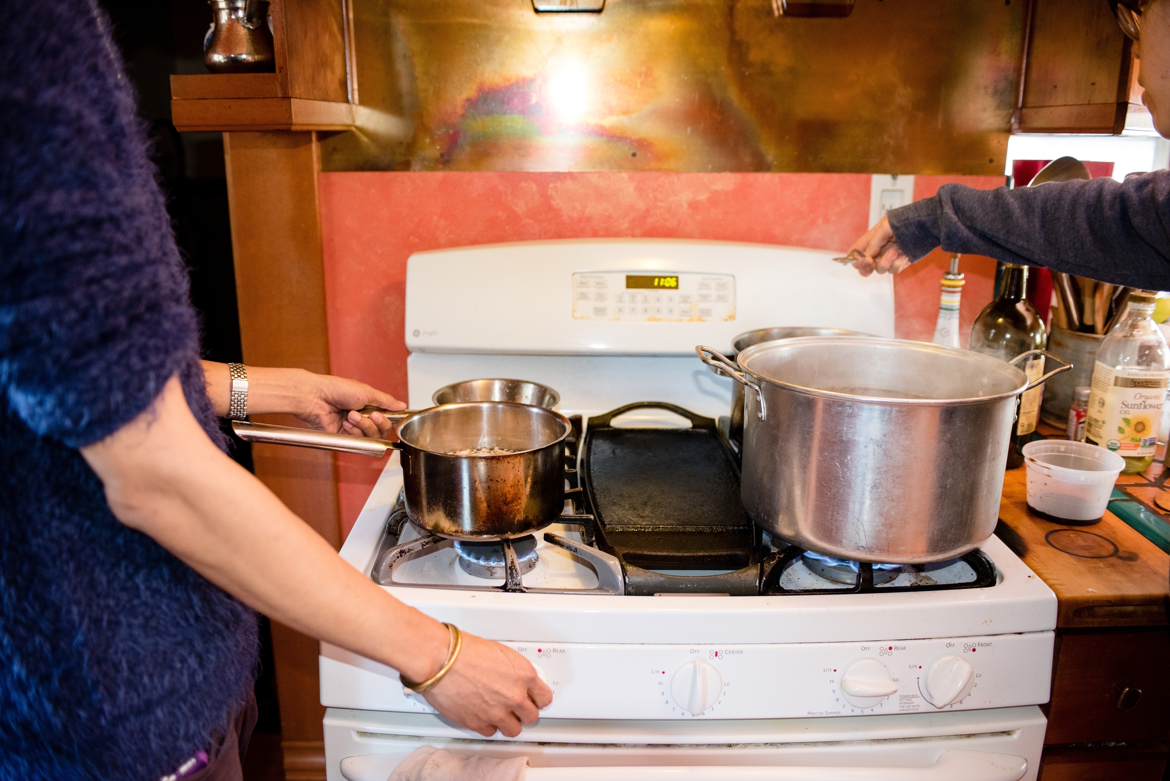 Chris makes simple shrimp stock