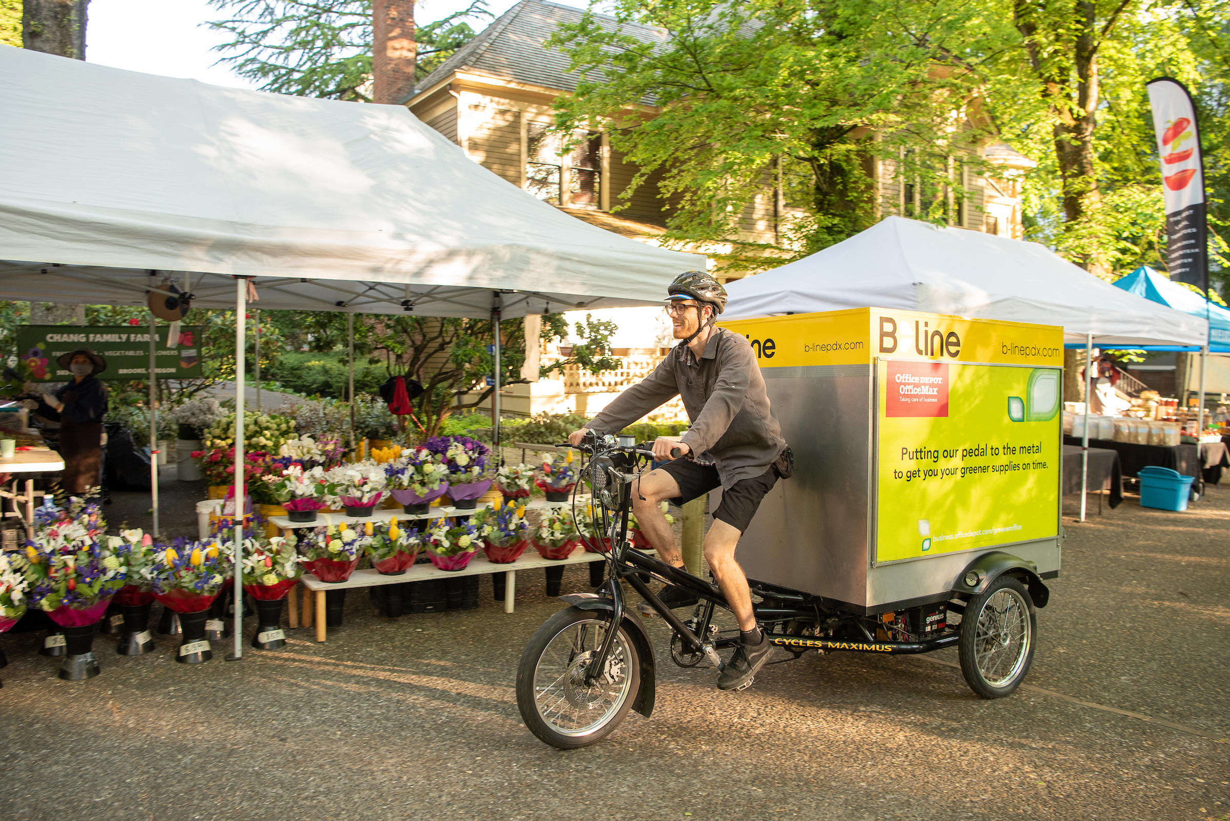 Umi_PSU_Farmers_Market_8078.jpg