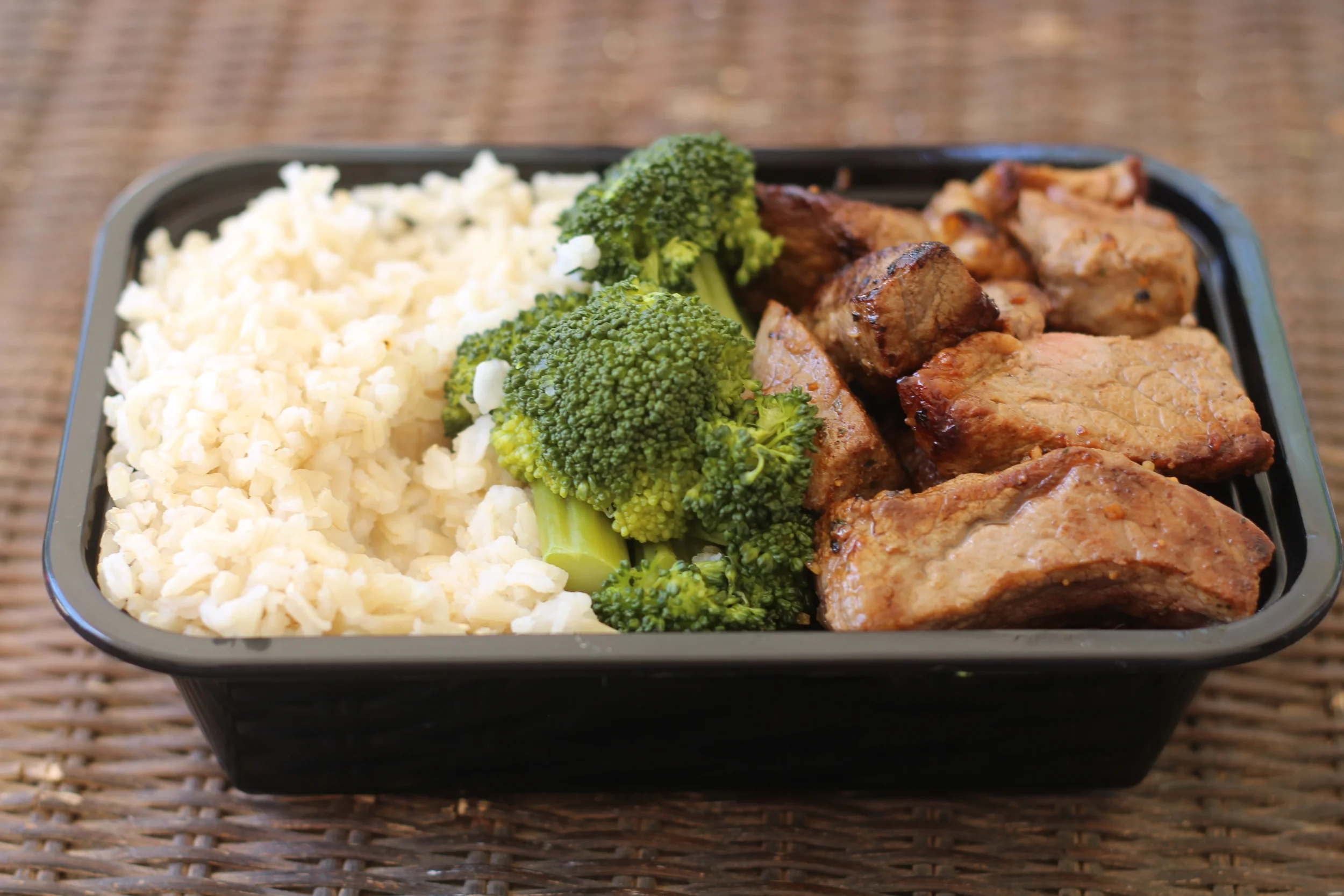 Dinner: Brown Rice , Steamed Broccoli, Ribeye Steak