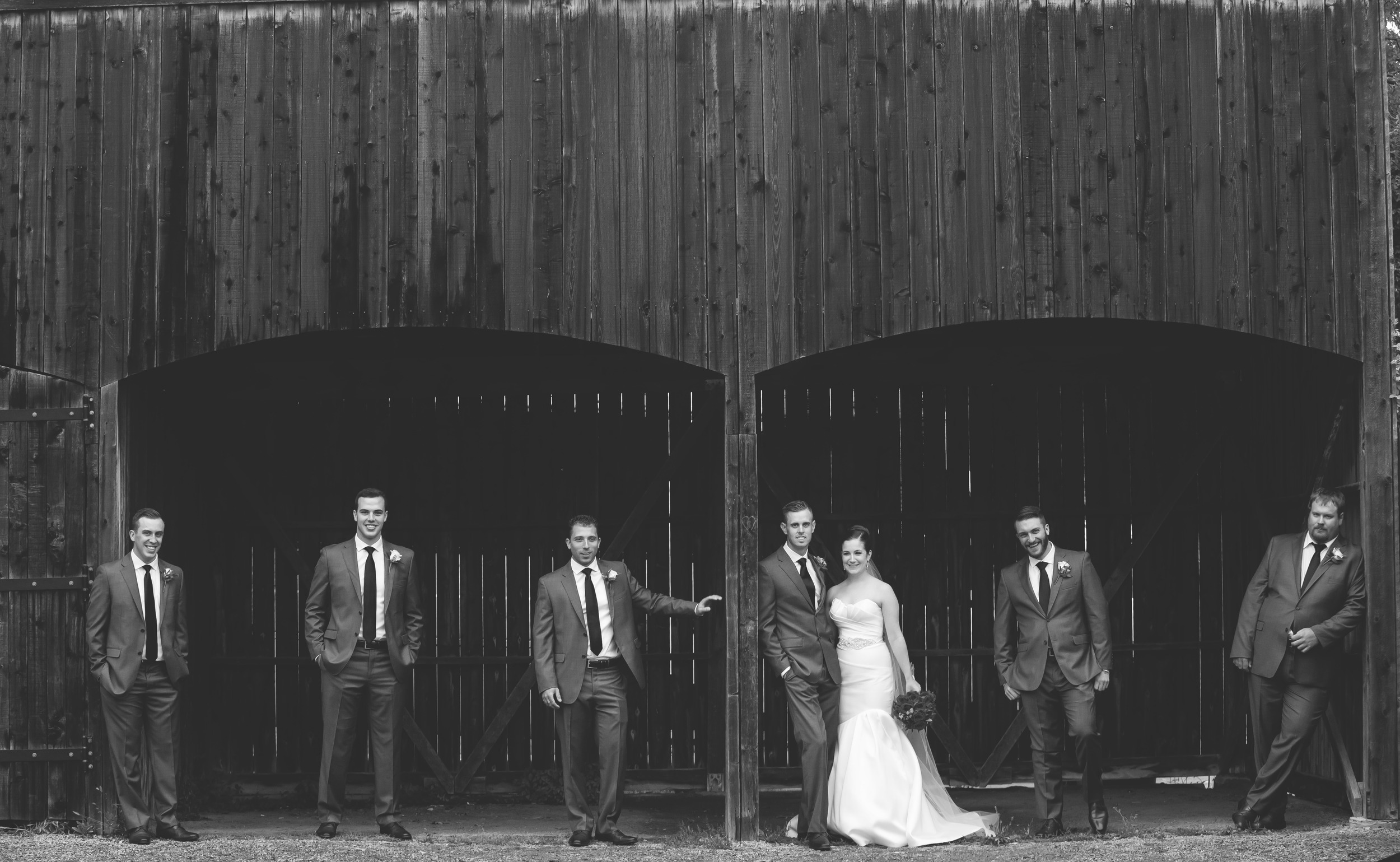 Wedding-Photography-Hamilton-Liuna-Station-Photographer-Burlington-Oakville-Niagara-Photographer-Moments-by-Lauren-Photo-Image-53.jpg
