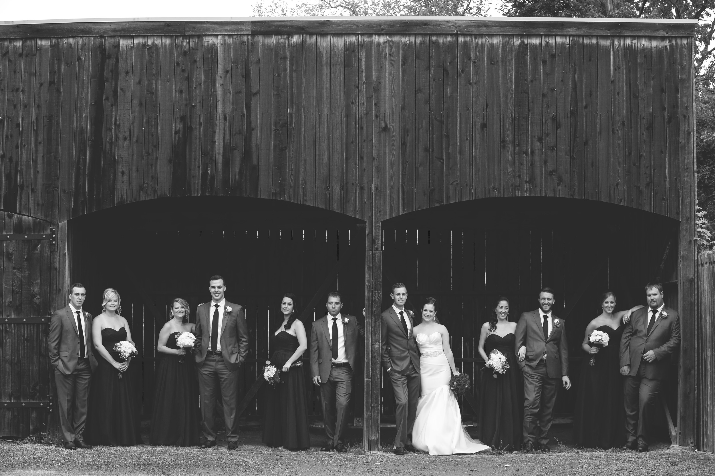 Wedding-Photography-Hamilton-Liuna-Station-Photographer-Burlington-Oakville-Niagara-Photographer-Moments-by-Lauren-Photo-Image-54.jpg