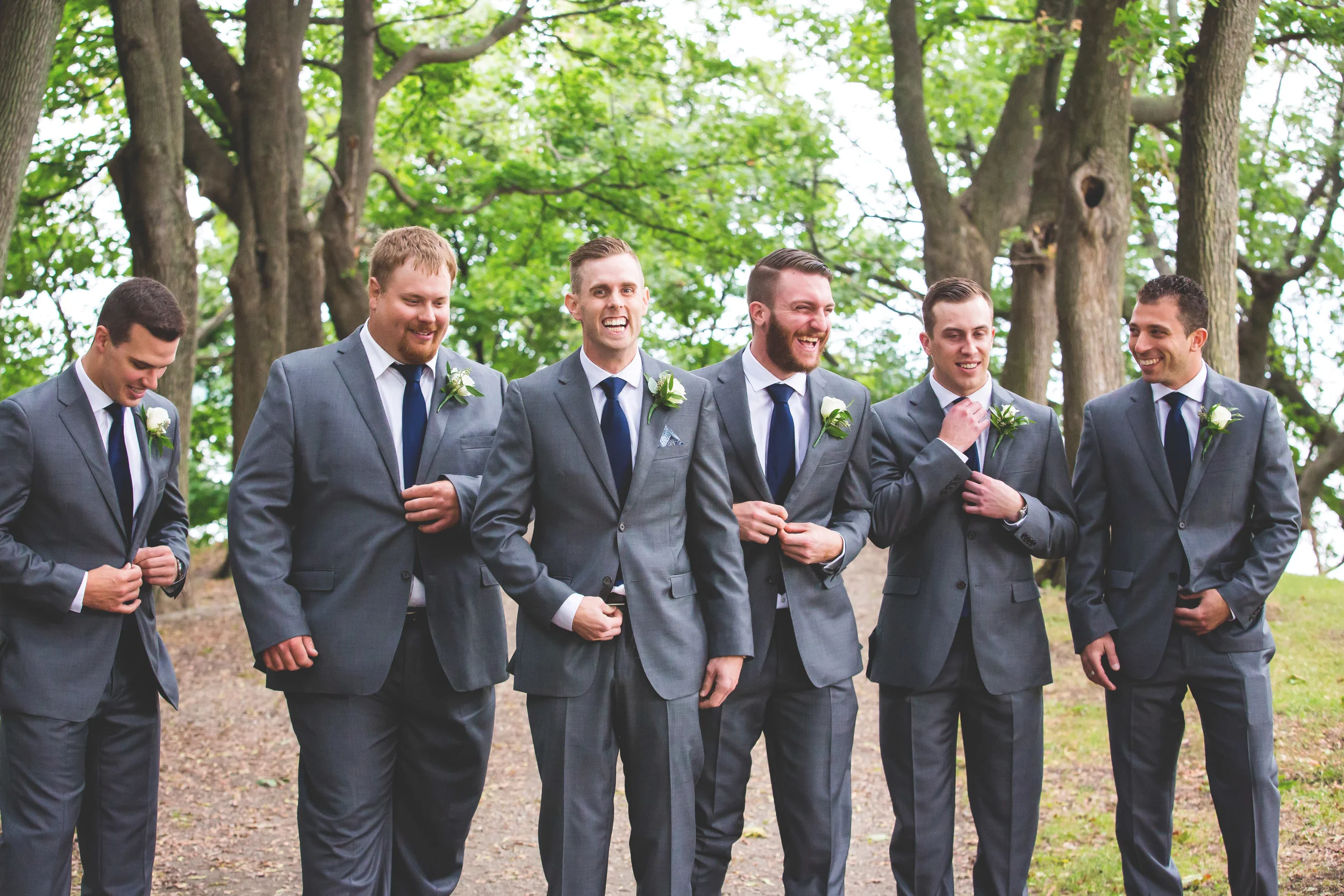 Wedding-Photography-Hamilton-Liuna-Station-Photographer-Burlington-Oakville-Niagara-Photographer-Moments-by-Lauren-Photo-Image-64.jpg