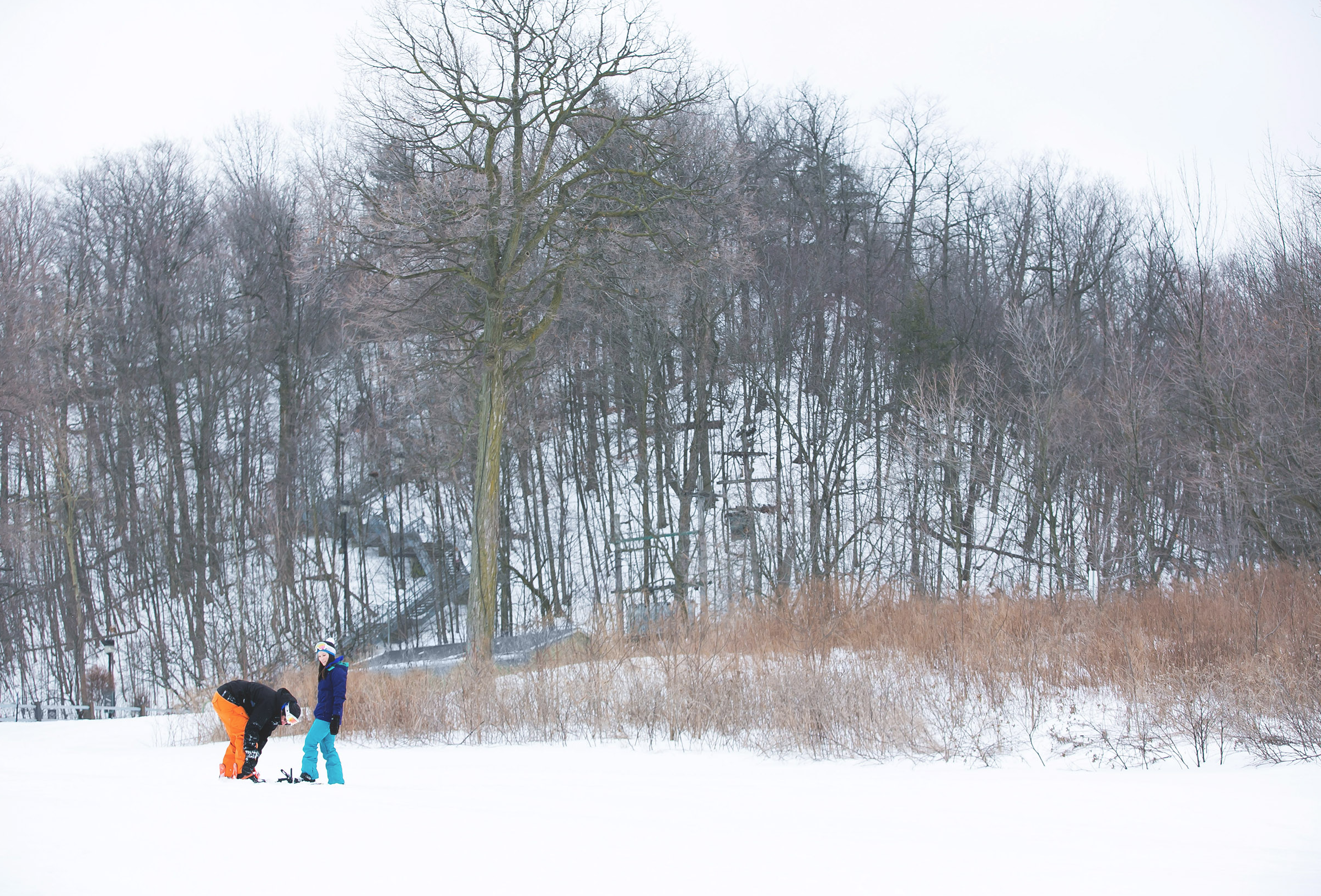 Engagement-Photos-Hamilton-Niagara-Toronto-Burlington-Oakville-Photographer-Engaged-Ring-Photography-Snowboarding-Winter-Moments-by-Lauren-Image-3.png