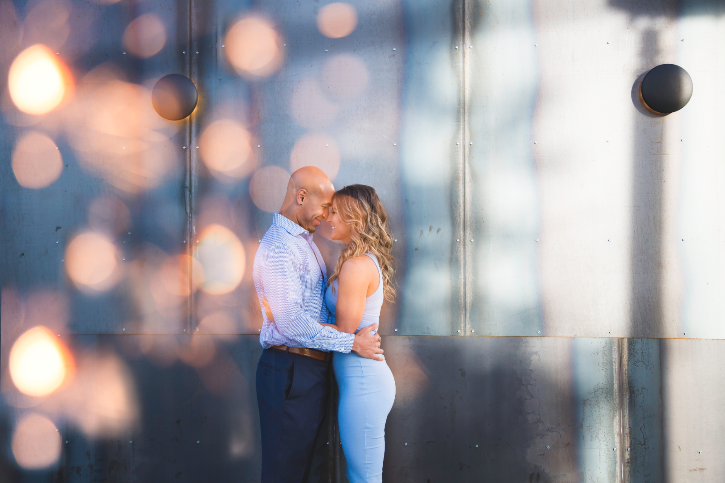 Engagement-Photos-Toronto-Downtown-Waterfront-Photographer-Wedding-Hamilton-GTA-Niagara-Oakville-Modern-Moments-by-Lauren-Engaged-Photography-Photo-Image-11.png