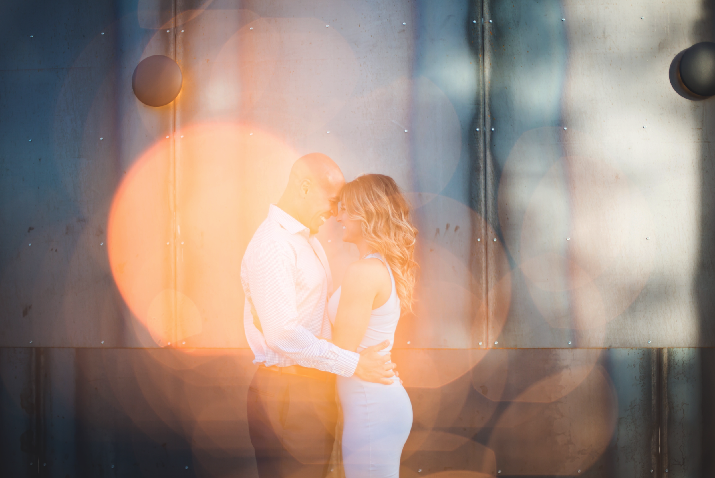 Engagement-Photos-Toronto-Downtown-Waterfront-Photographer-Wedding-Hamilton-GTA-Niagara-Oakville-Modern-Moments-by-Lauren-Engaged-Photography-Photo-Image-12.png