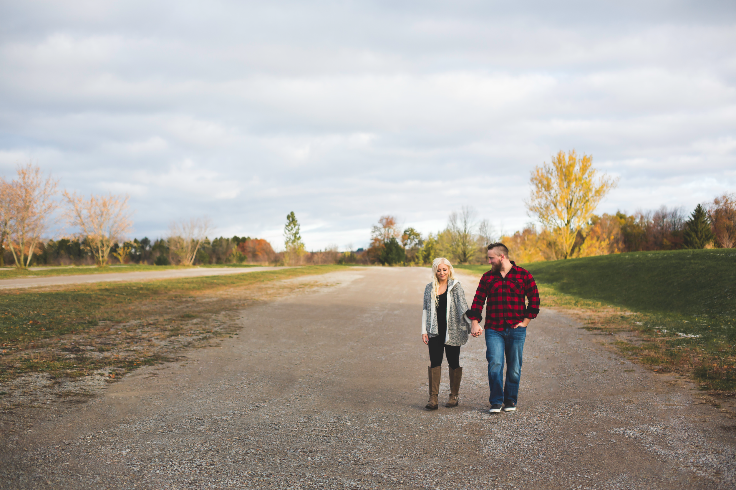 Moments-by-Lauren-Modern-Fun-Authentic-Wedding-Lifestyle-Family-Photographer-Hamilton-Burlington-Niagara-Oakville-Toronto-Muskoka-Ontario-Photography-Photo-Image-65.png