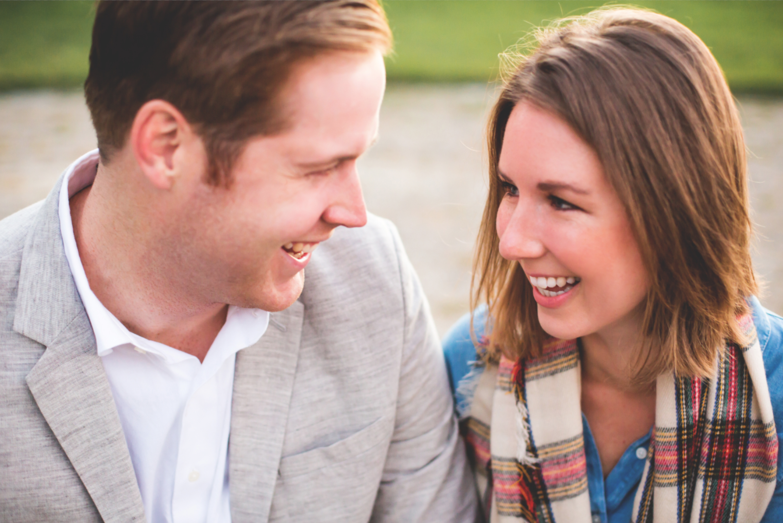 Engagement-Session-Hamilton-Burlington-Oakville-Niagara-Toronto-Wedding-Photographer-Engaged-Photography-Urban-Engaged-Downtown-Golden-Hour-Moments-by-Lauren-Photo-Image-2.png