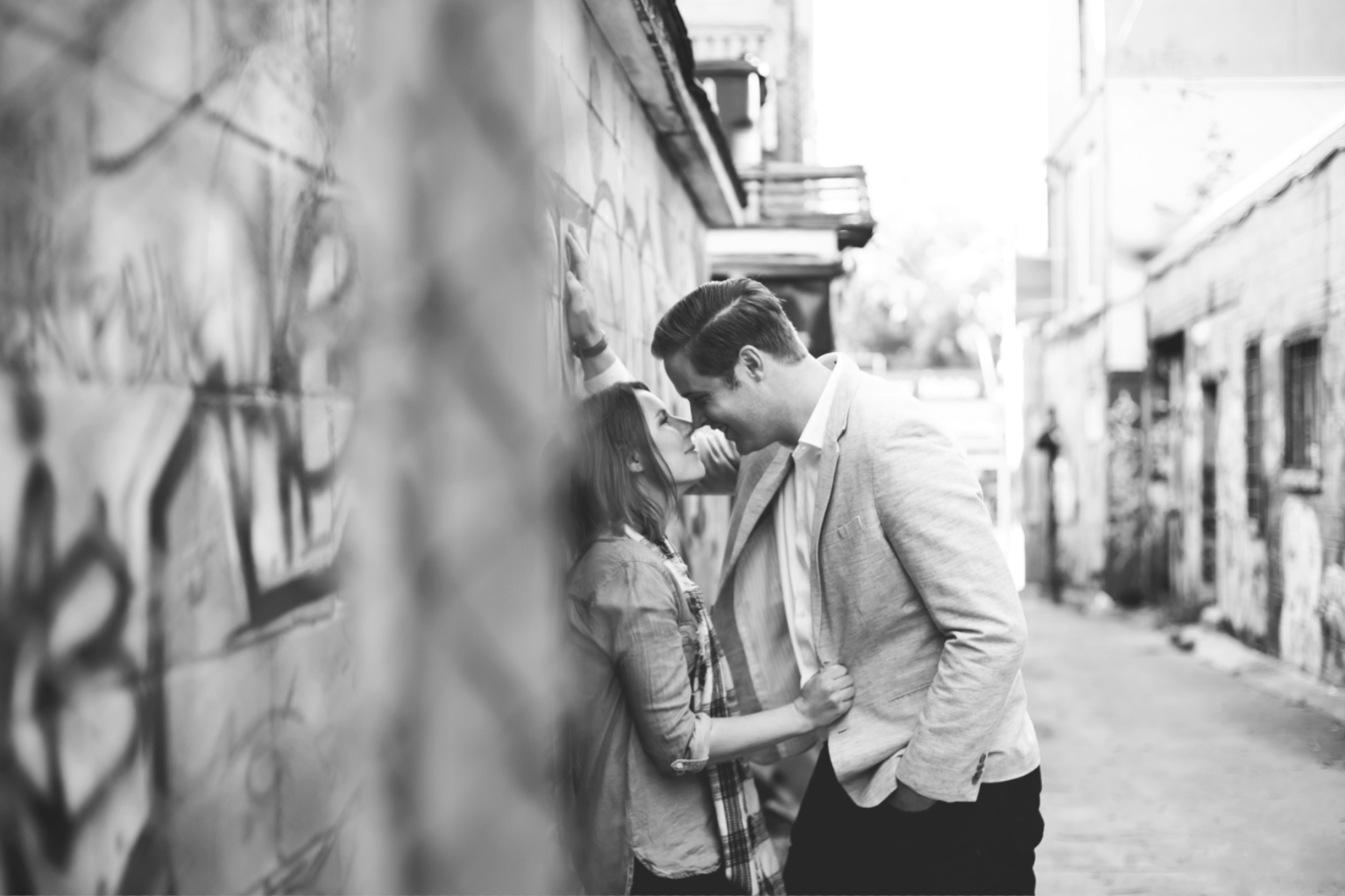 Engagement-Session-Hamilton-Burlington-Oakville-Niagara-Toronto-Wedding-Photographer-Engaged-Photography-Urban-Engaged-Downtown-Golden-Hour-Moments-by-Lauren-Photo-Image-14.png