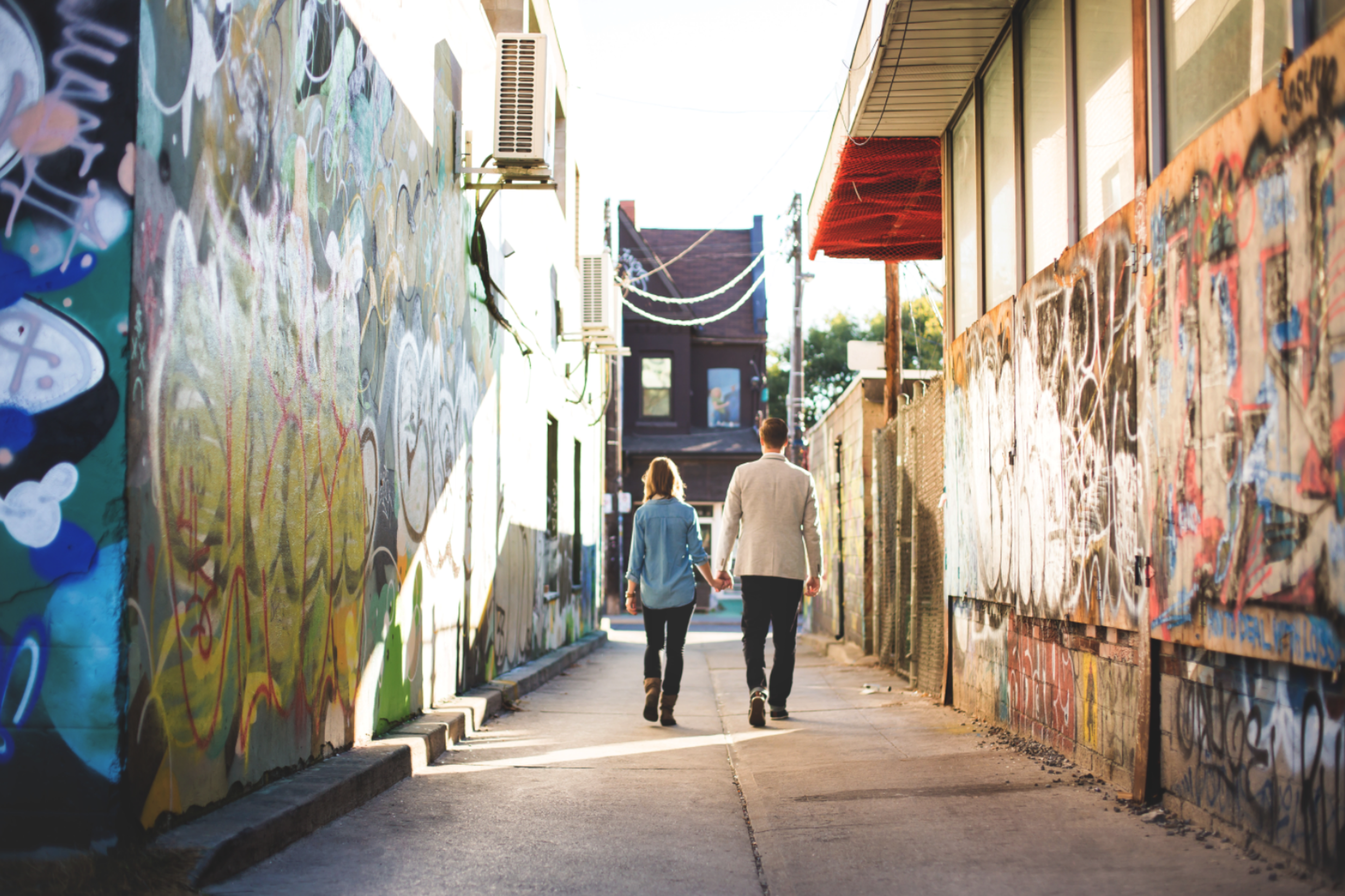 Engagement-Session-Hamilton-Burlington-Oakville-Niagara-Toronto-Wedding-Photographer-Engaged-Photography-Urban-Engaged-Downtown-Golden-Hour-Moments-by-Lauren-Photo-Image-15.png