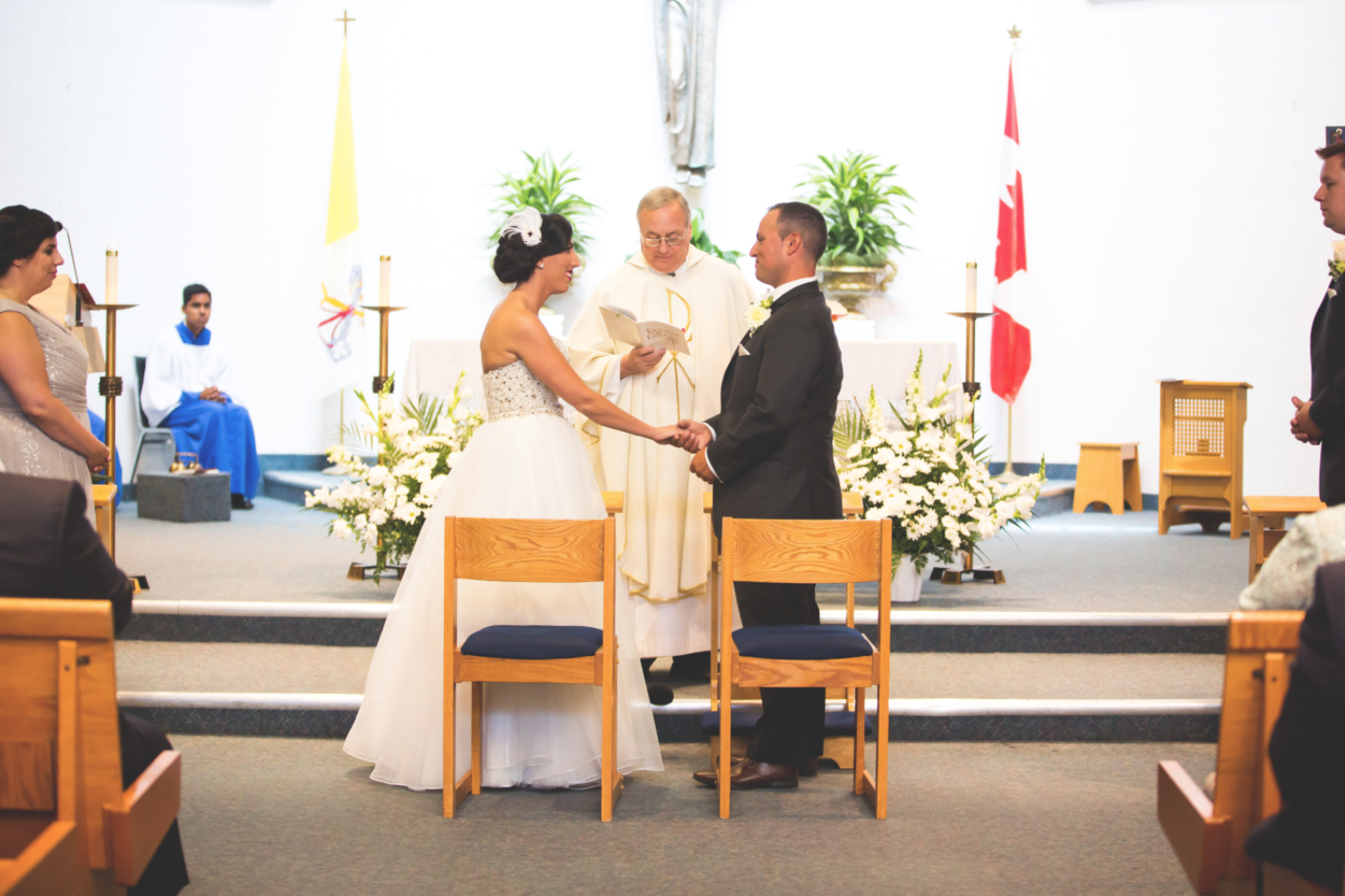 Wedding-Photography-Hamilton-Burlington-Oakville-Toronto-Niagara-Photographer-Moments-by-Lauren-Michaelangelos-Banquet-Center-Photos-HamOnt-Bride-Groom-Image-24.png