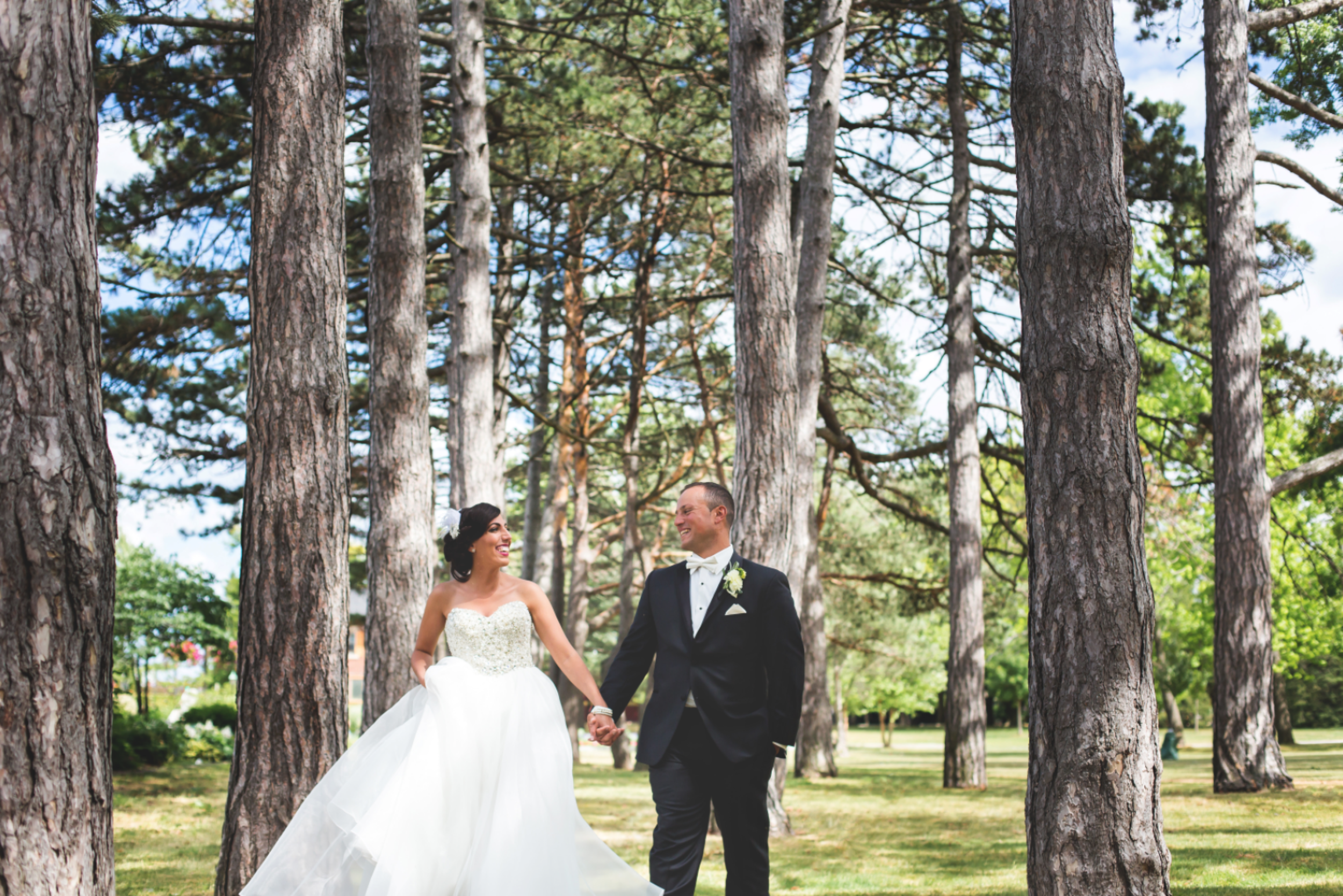 Wedding-Photography-Hamilton-Burlington-Oakville-Toronto-Niagara-Photographer-Moments-by-Lauren-Michaelangelos-Banquet-Center-Photos-HamOnt-Bride-Groom-Image-42.png