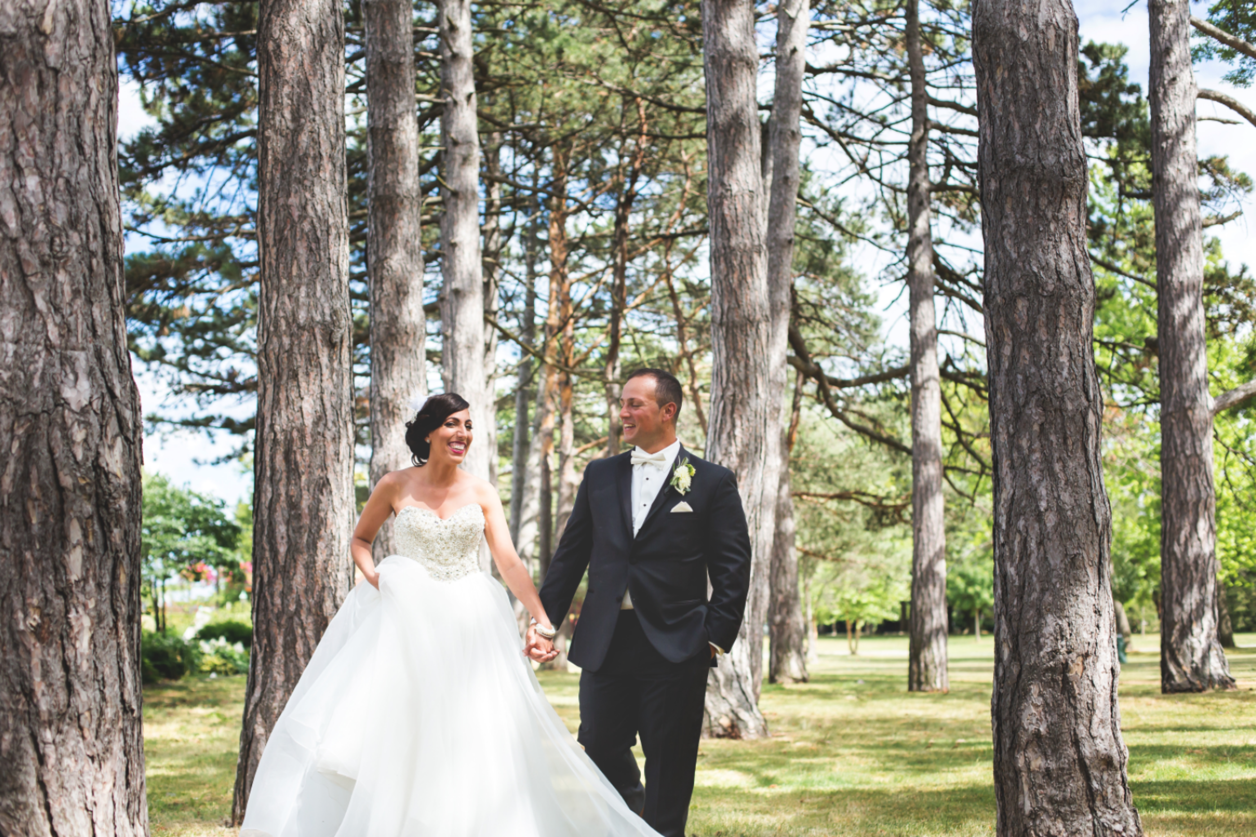 Wedding-Photography-Hamilton-Burlington-Oakville-Toronto-Niagara-Photographer-Moments-by-Lauren-Michaelangelos-Banquet-Center-Photos-HamOnt-Bride-Groom-Image-43.png