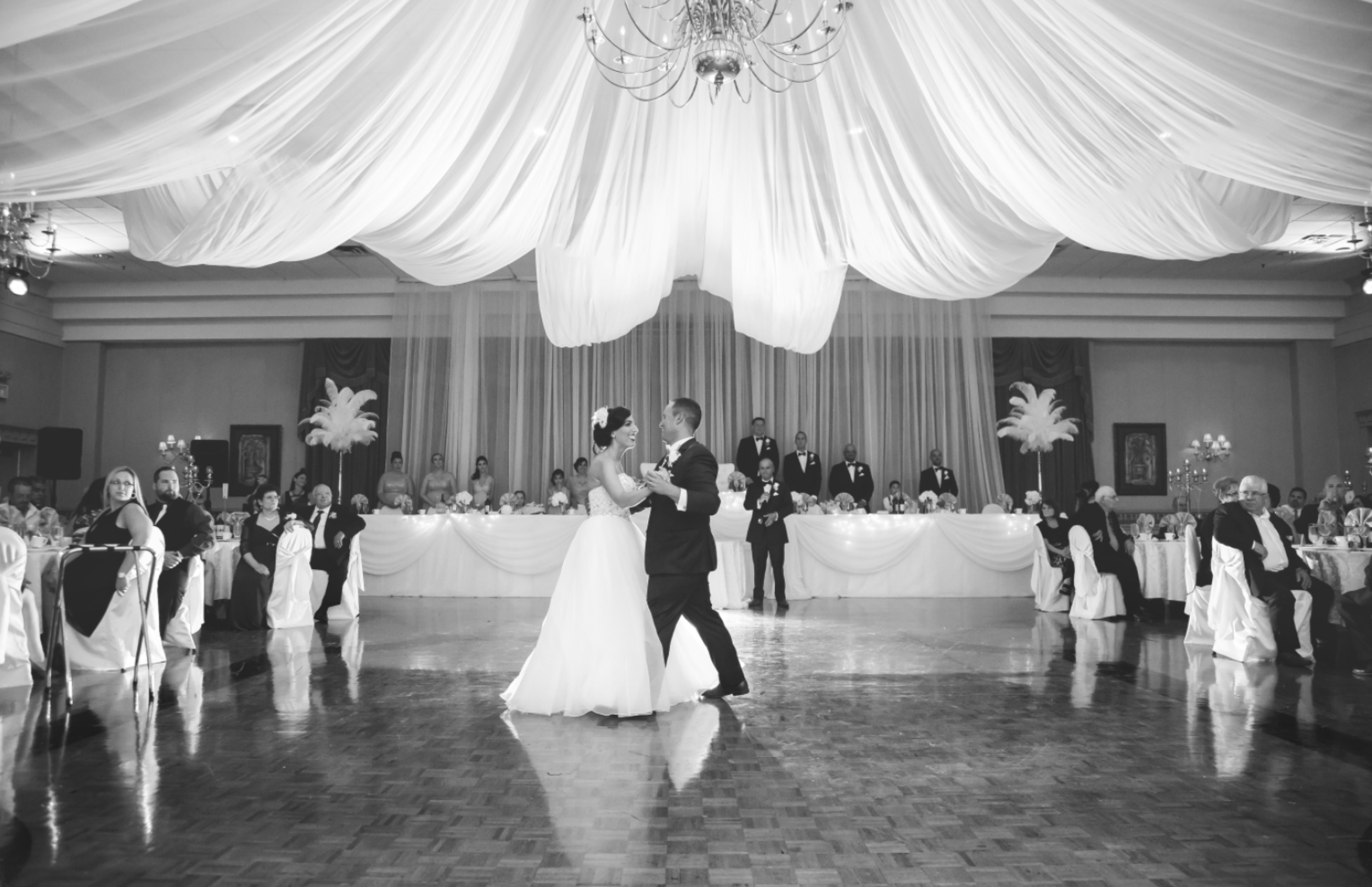 Wedding-Photography-Hamilton-Burlington-Oakville-Toronto-Niagara-Photographer-Moments-by-Lauren-Michaelangelos-Banquet-Center-Photos-HamOnt-Bride-Groom-Image-72.png