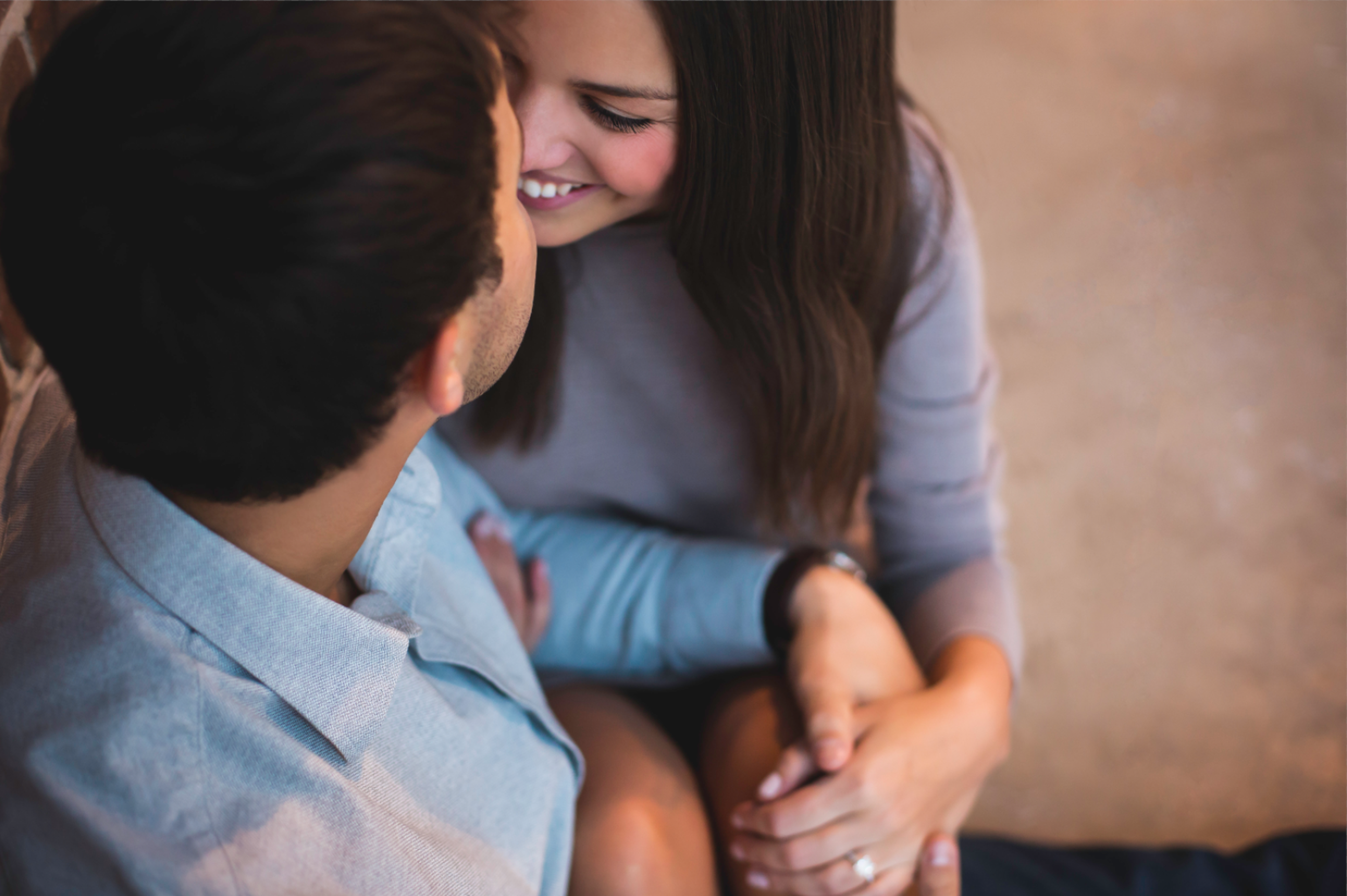 Engagement-Session-Downtown-Toronto-Hamilton-Burlington-Oakville-Niagara-Wedding-Photographer-Engaged-Photography-Artscape-Wynchwood-Barn-Urban-HamOnt-Engaged-Moments-by-Lauren-Photo-Image-9.png