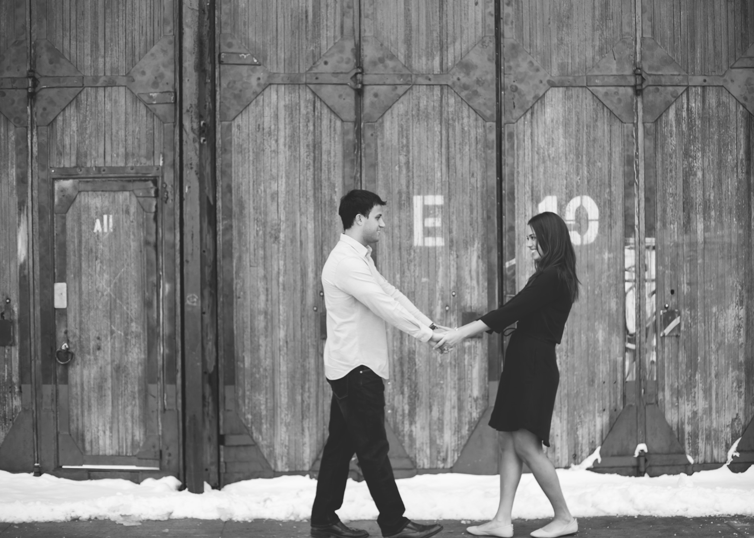 Engagement-Session-Downtown-Toronto-Hamilton-Burlington-Oakville-Niagara-Wedding-Photographer-Engaged-Photography-Artscape-Wynchwood-Barn-Urban-HamOnt-Engaged-Moments-by-Lauren-Photo-Image-14.png