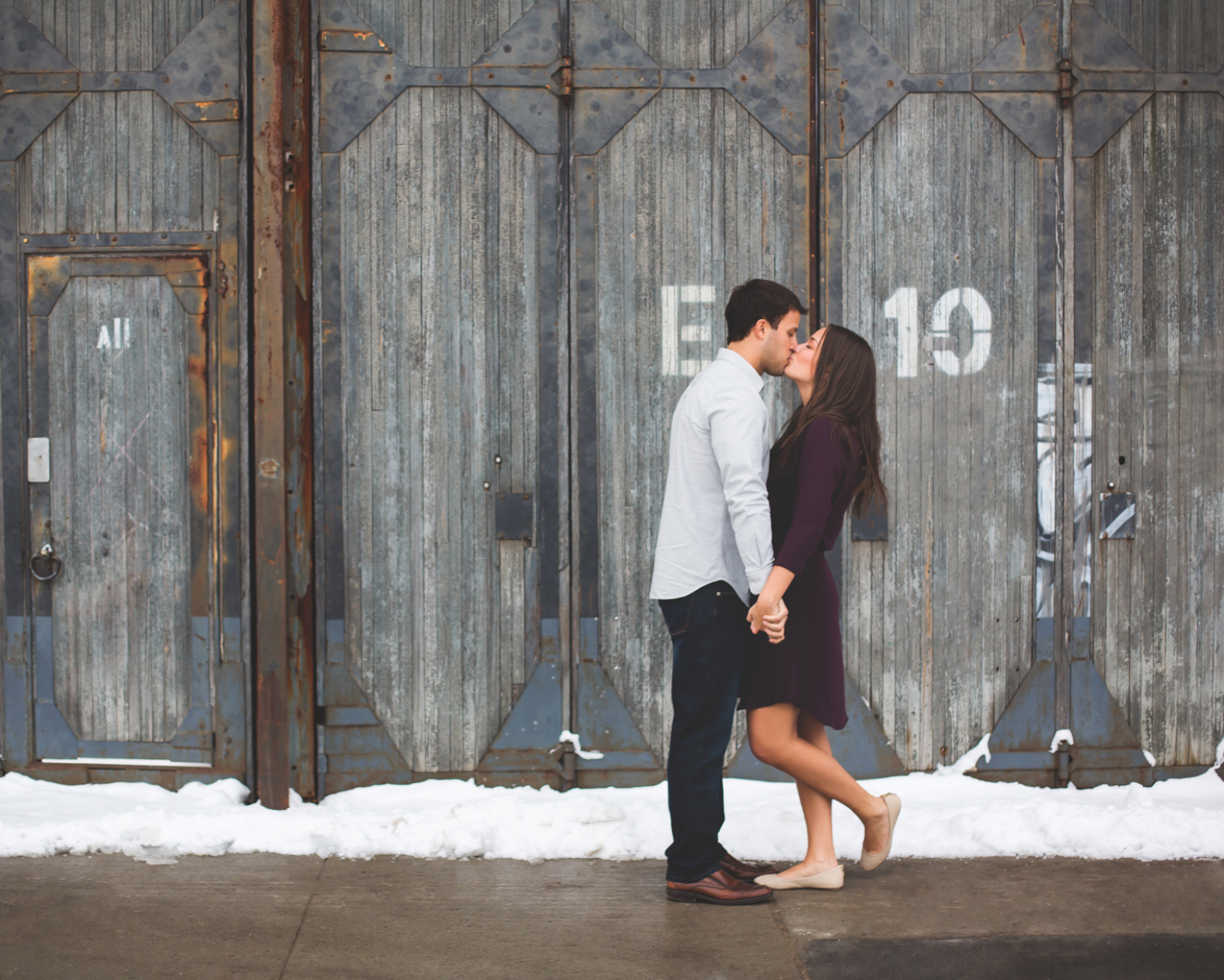 Engagement-Session-Downtown-Toronto-Hamilton-Burlington-Oakville-Niagara-Wedding-Photographer-Engaged-Photography-Artscape-Wynchwood-Barn-Urban-HamOnt-Engaged-Moments-by-Lauren-Photo-Image-15.png