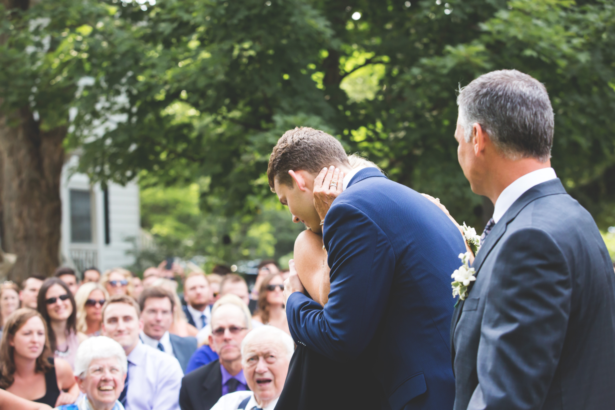 Wedding-Photos-Muskoka-Clevelands-House-Photographer-Wedding-Hamilton-GTA-Niagara-Oakville-Moments-by-Lauren-Photography-Photo-Image-46.png