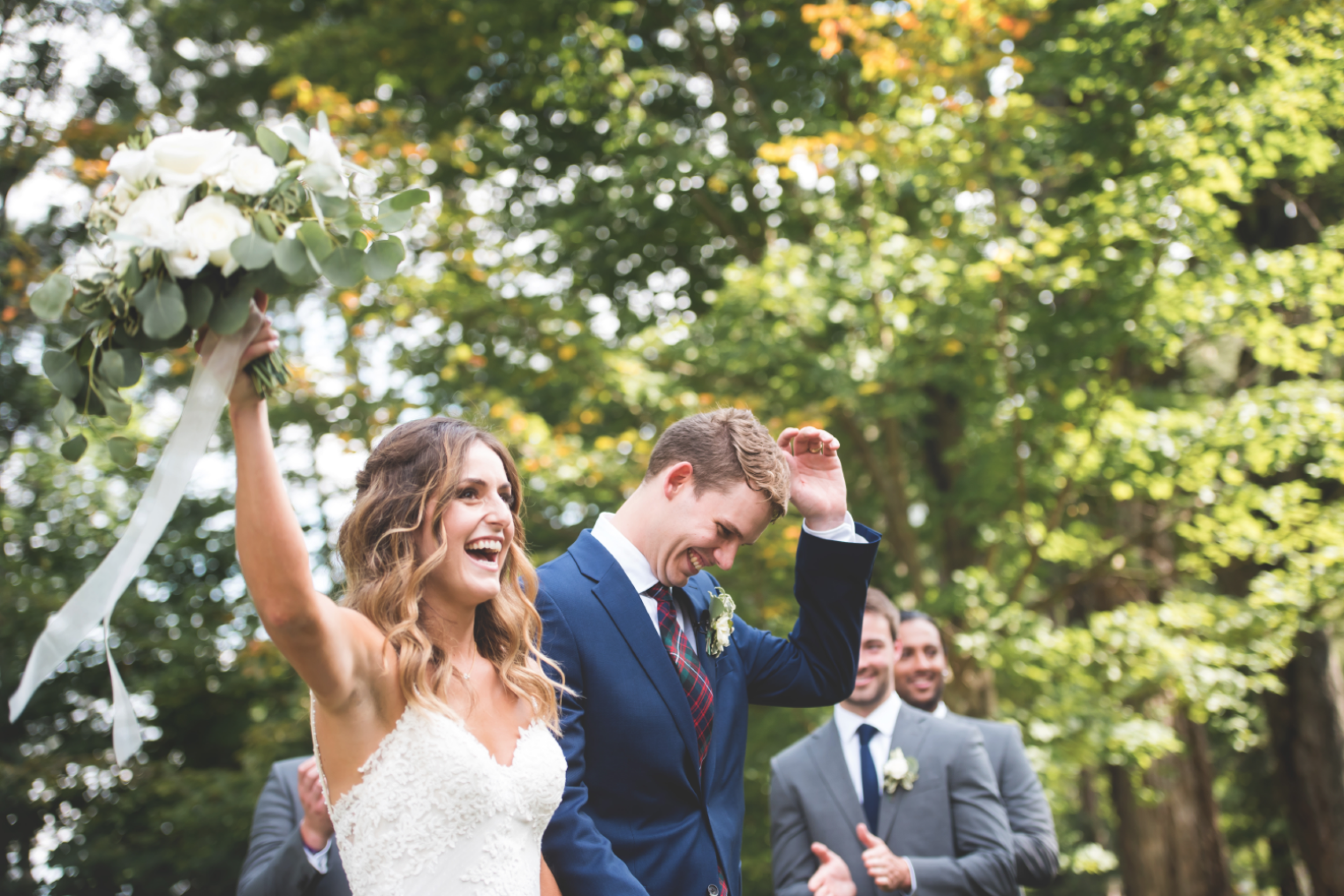 Wedding-Photos-Muskoka-Clevelands-House-Photographer-Wedding-Hamilton-GTA-Niagara-Oakville-Moments-by-Lauren-Photography-Photo-Image-66.png