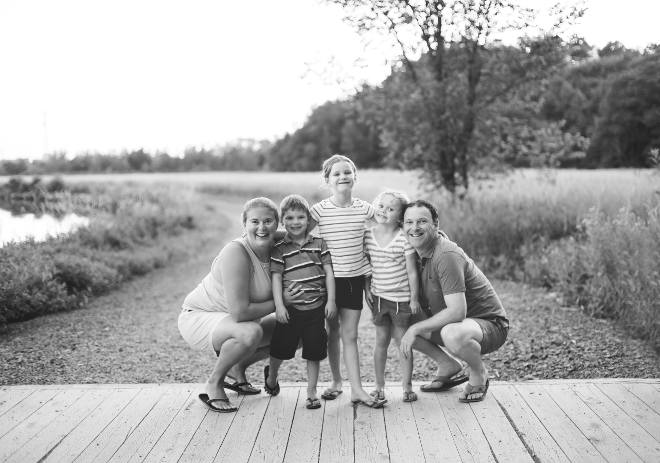 Hamilton-Toronto-Burlington-Oakville-welland-Niagara-Cambridge-Dundas-Ontario-Family-photographer-photography-Moments-by-Lauren-Nova-Scotia-Antigonish-Lifestyle-Session-Image-Photo-8.png