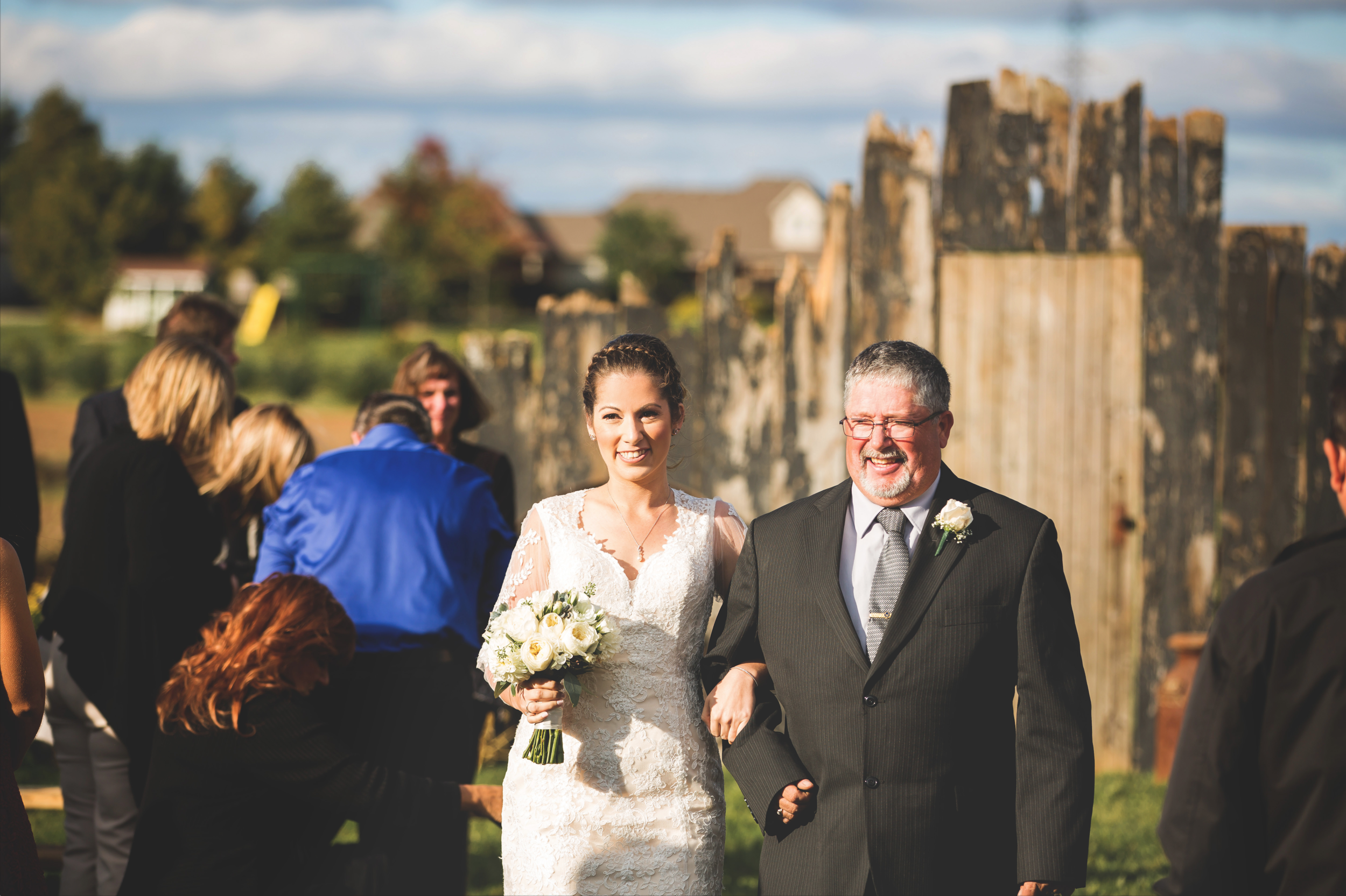 Wedding-Photos-Mount-Pleasant-Farm-Photographer-Wedding-Hamilton-GTA-Niagara-Oakville-Toronto-Moments-by-Lauren-Photography-Photo-Image-4.png