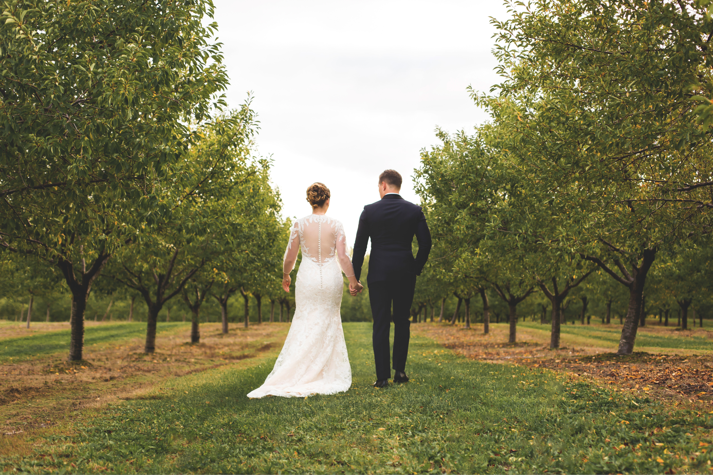 Wedding-Photos-Mount-Pleasant-Farm-Photographer-Wedding-Hamilton-GTA-Niagara-Oakville-Toronto-Moments-by-Lauren-Photography-Photo-Image-24.png