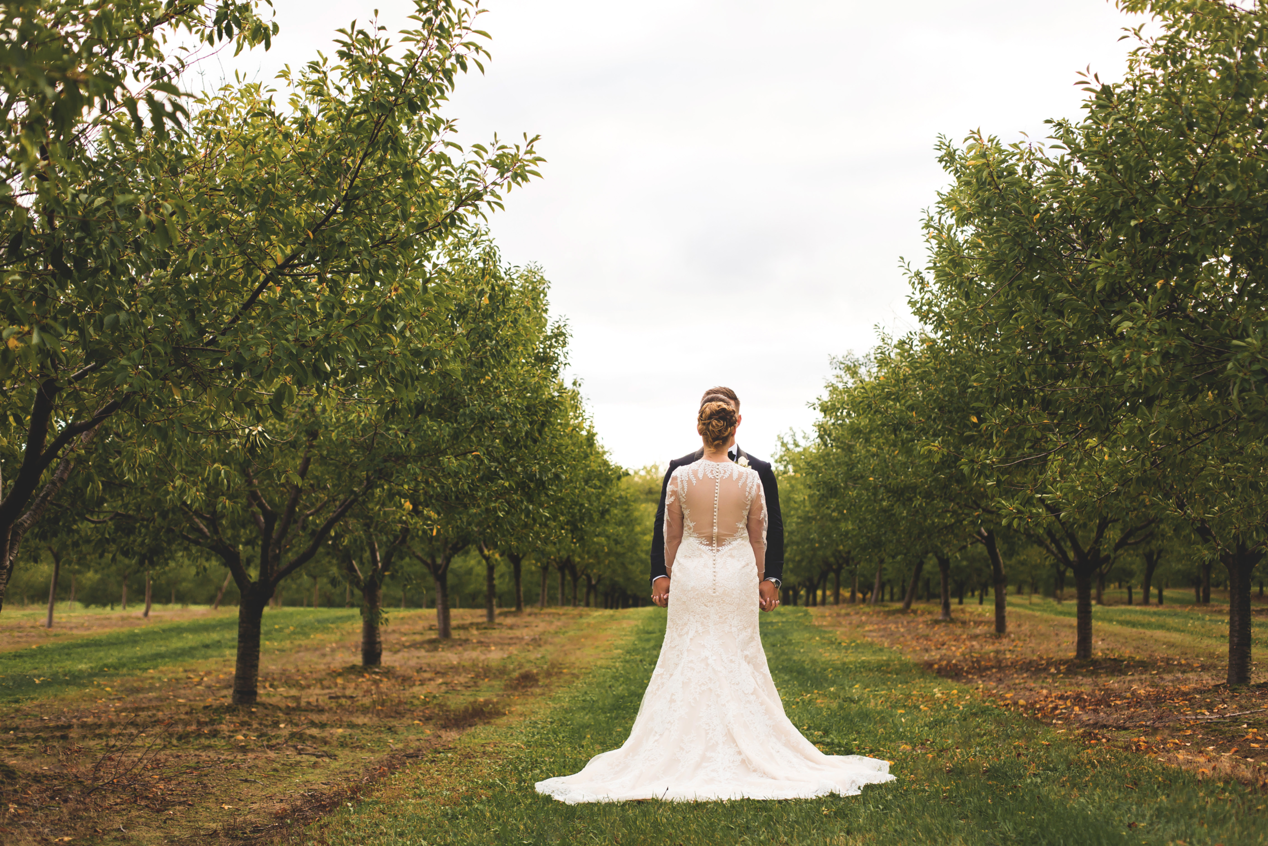 Wedding-Photos-Mount-Pleasant-Farm-Photographer-Wedding-Hamilton-GTA-Niagara-Oakville-Toronto-Moments-by-Lauren-Photography-Photo-Image-28.png