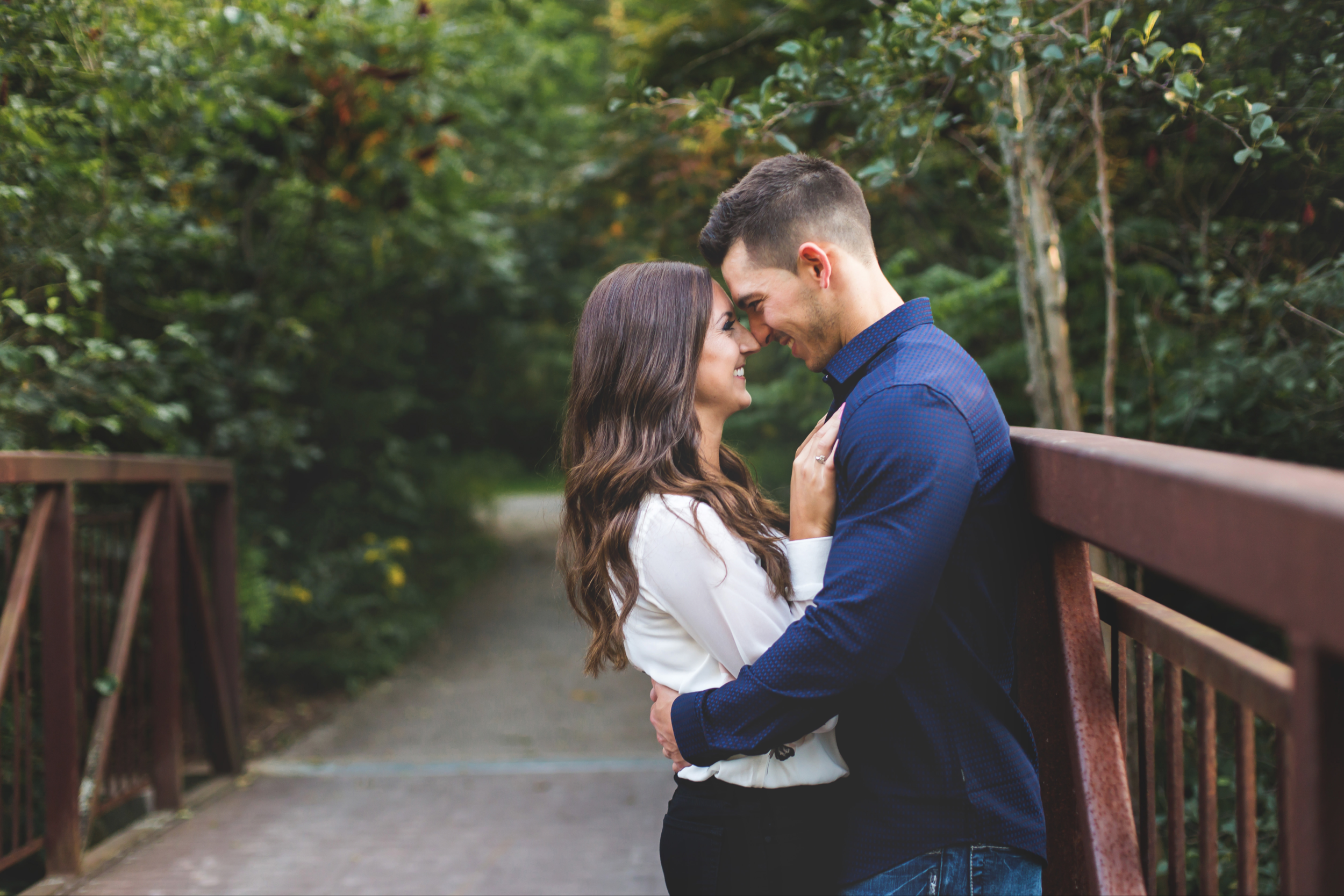 Engagement-Session-Hamilton-Burlington-Oakville-Toronto-Niagara-Wedding-Photographer-Engaged-Photography-Session-HamOnt-Moments-by-Lauren-Photo-Image-2.png