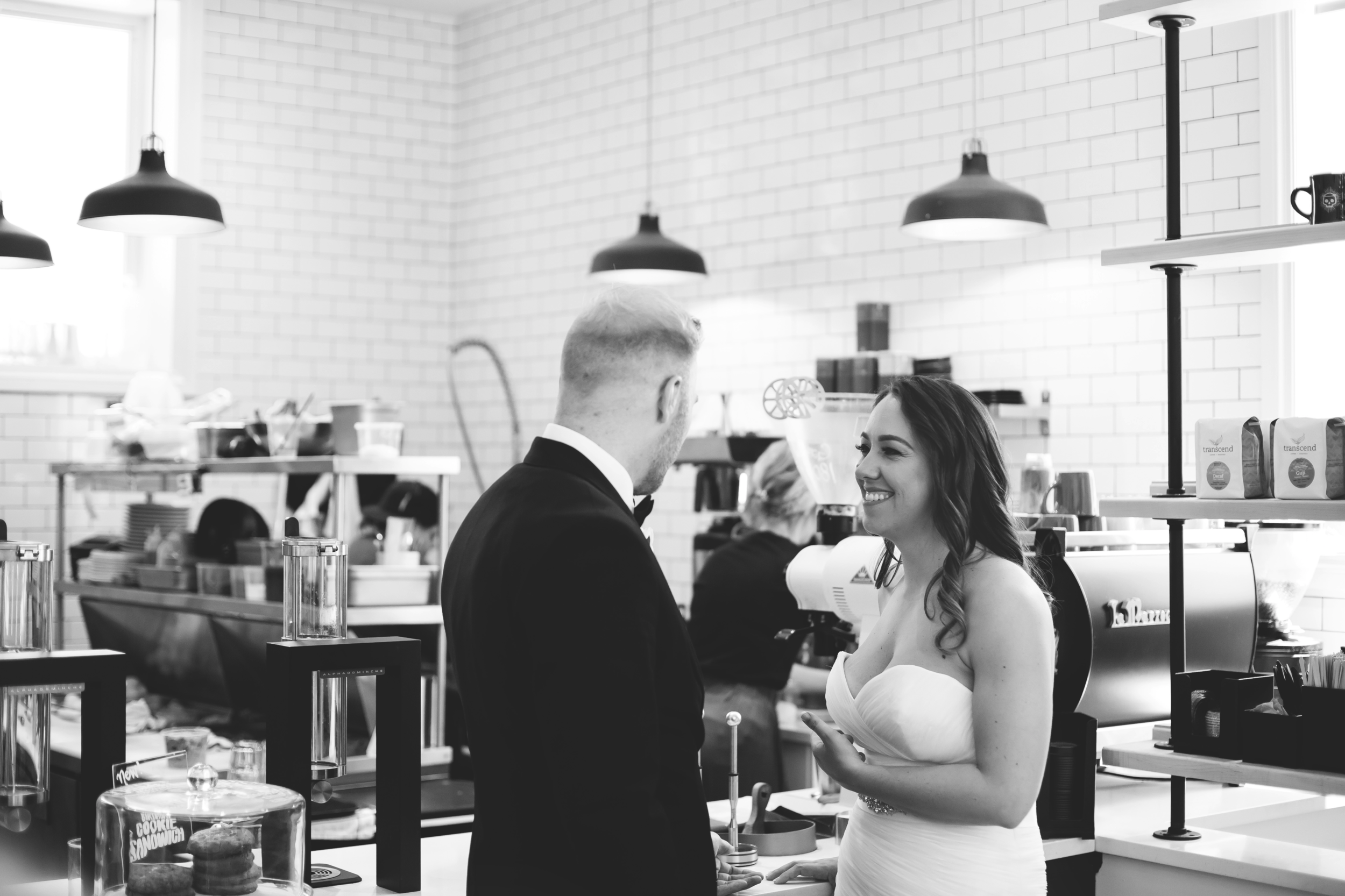 Wedding-Harbour-Banquet-Center-Oakville-Photographer-Wedding-Hamilton-Saint-James-Espresso-Downtown-HamOnt-GTA-Niagara-Toronto-Moments-by-Lauren-Photography-Photo-Image-29.png