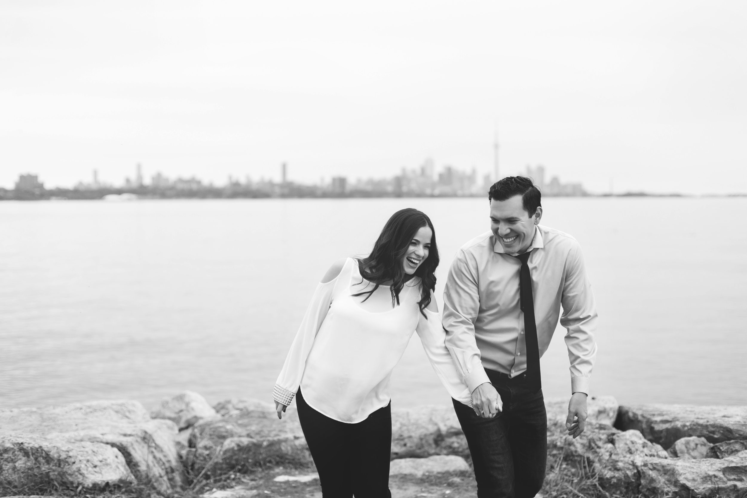 Engagement-Photography-Toronto-Skyline-City-Waterfront-HumberBay-Hamilton-Burlington-Oakville-Niagara-Toronto-Wedding-Photographer-Photo-Image-3.png