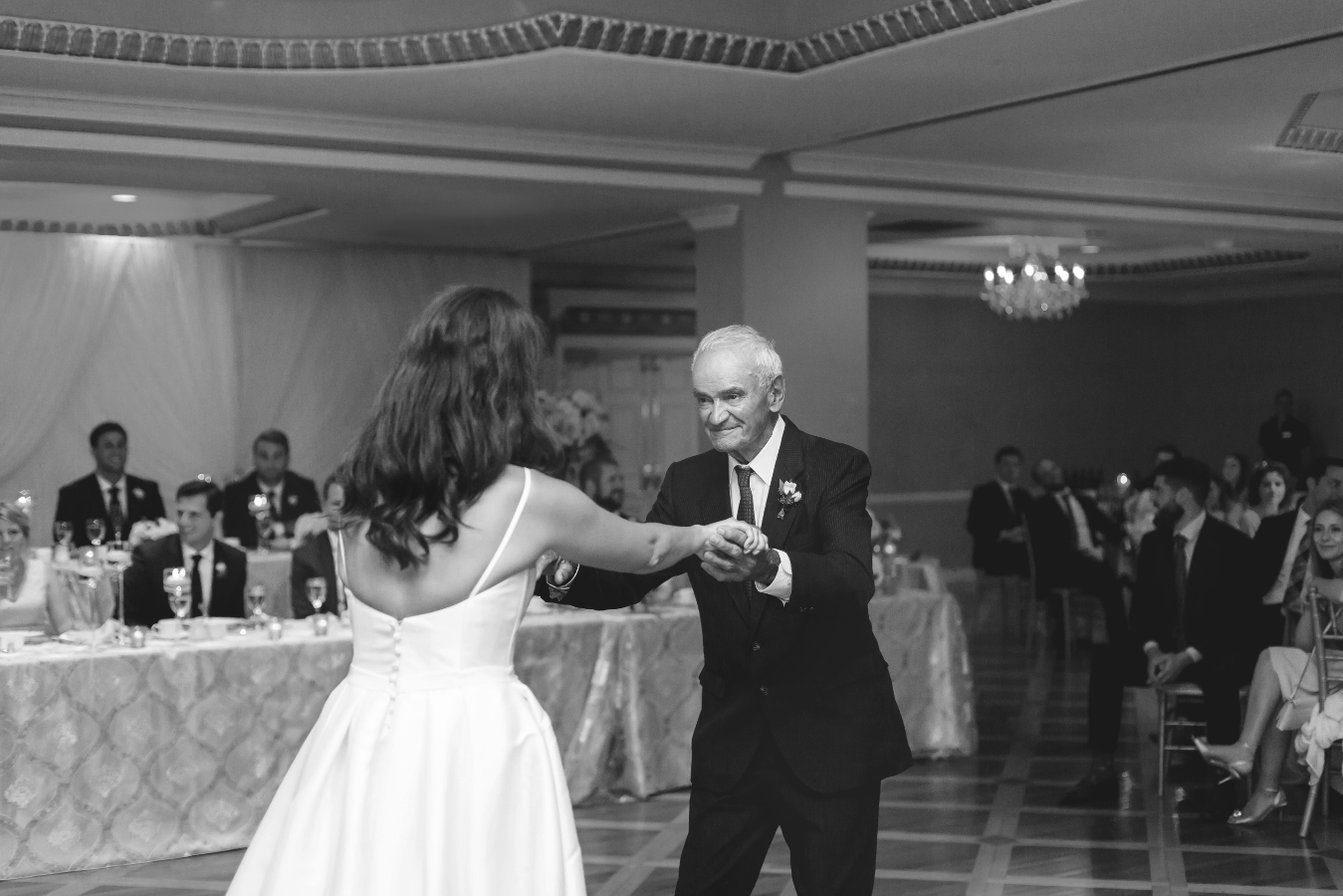 Moments-by-Lauren-Hamilton-Toronto-Niagara-Wedding-Photographer-Genuine-Emotional-Images-Photo-2.png
