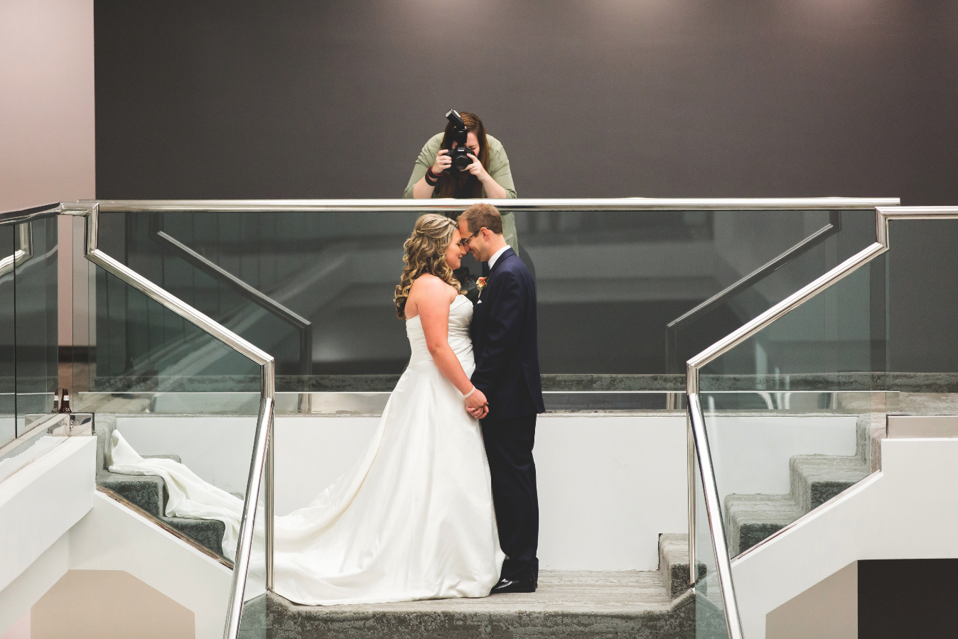 Moments-by-Lauren-Wedding-Photographer-Lifestyle-Photography-Hamilton-Toronto-Niagara-Behind-The-Scenes-Photos-Image-9.png
