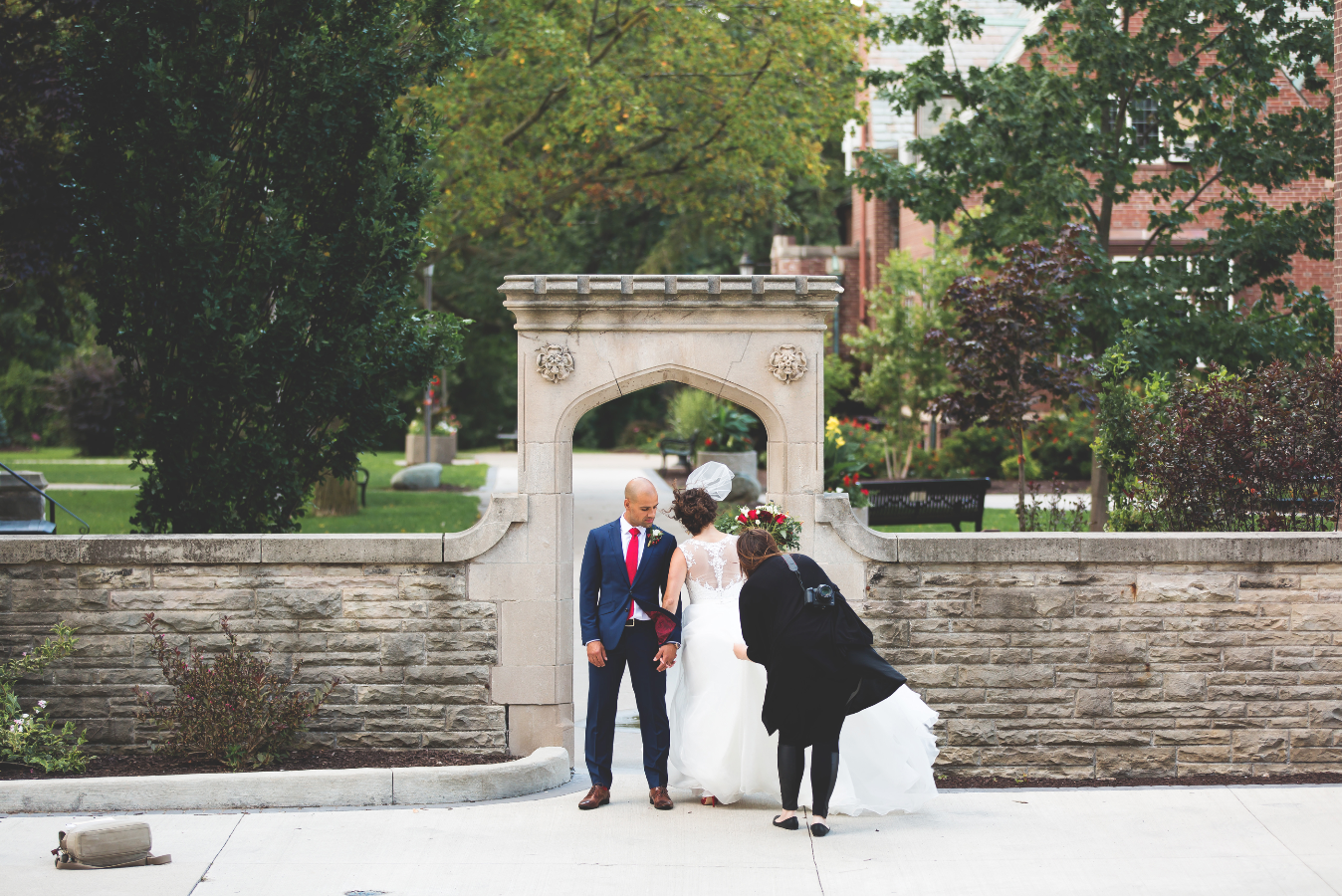 Moments-by-Lauren-Wedding-Photographer-Lifestyle-Photography-Hamilton-Toronto-Niagara-Behind-The-Scenes-Photos-Image-12.png