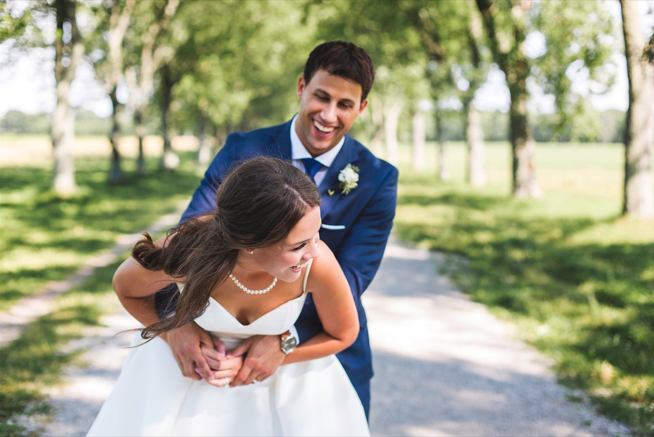 Wedding-Photographer-Niagara-on-the-Lake-Photographer-Queens-Landing-Moments-by-Lauren-Photo-Image-9.png