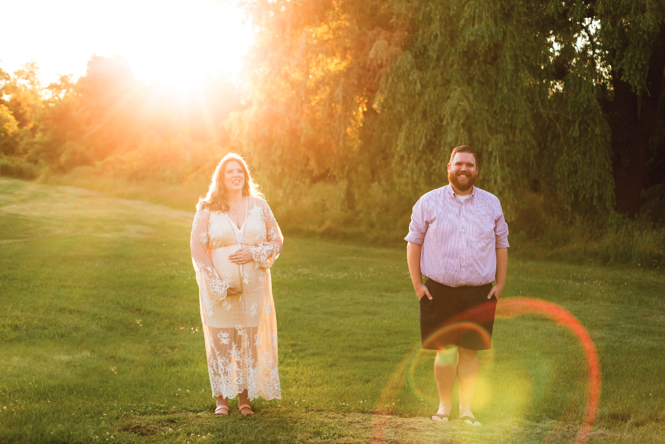 Maternity-Session-Photographer-Hamilton-Oakville-Waterfront-Golden-Hour-Glow-Photography-Moments-by-Lauren-Photo-Image-5.png