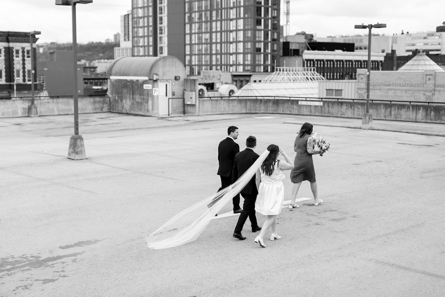 Wind-swept veils. They just add a little something don&rsquo;t ya think?! 😍