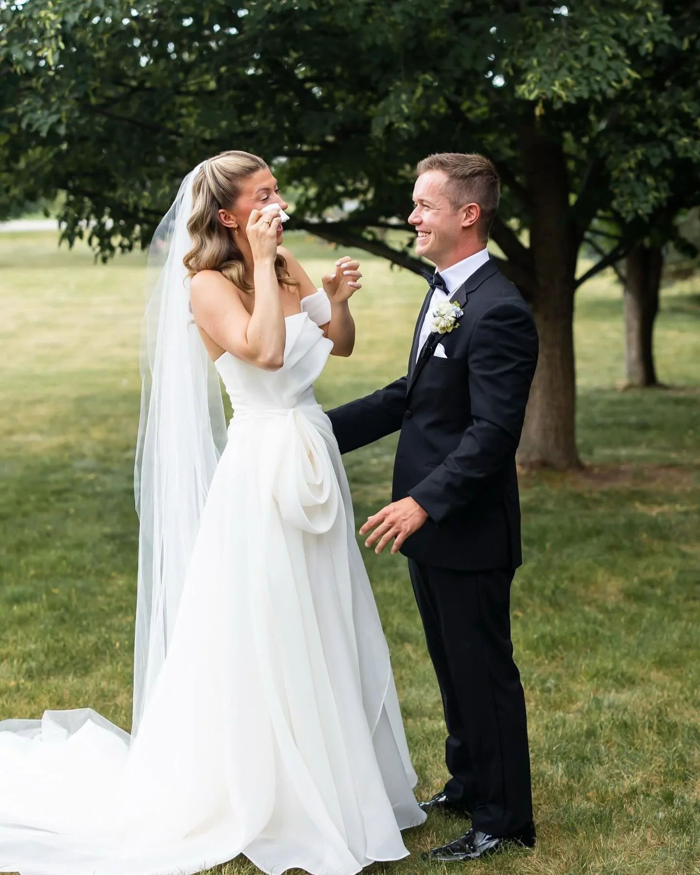 first look feels. ✨

so much magic on this day! 

&mdash;&mdash;

Planning: @unmistakablyyou 
Photography: @lauren.valvasori 
Florals: @longwoodsflowerfarm 
Hair + MUA: @theartistcollectivestudio 
Invitations: @ofeliabotella 
Catering: northmoorecate