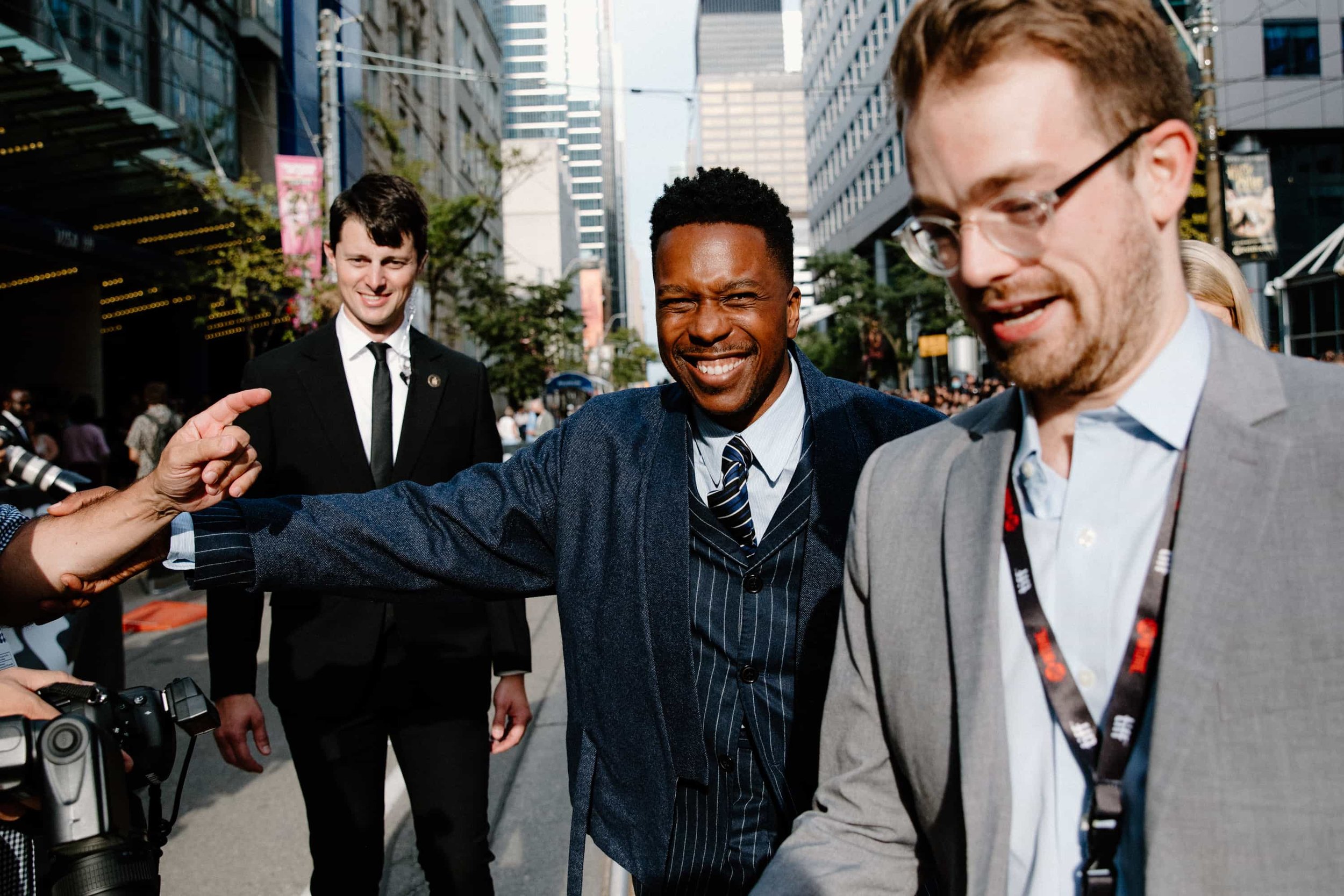 _HERO_Glass Onion_POW_CARPET_CANON_SpringMorris_20220910__D2A2195 copy.jpg