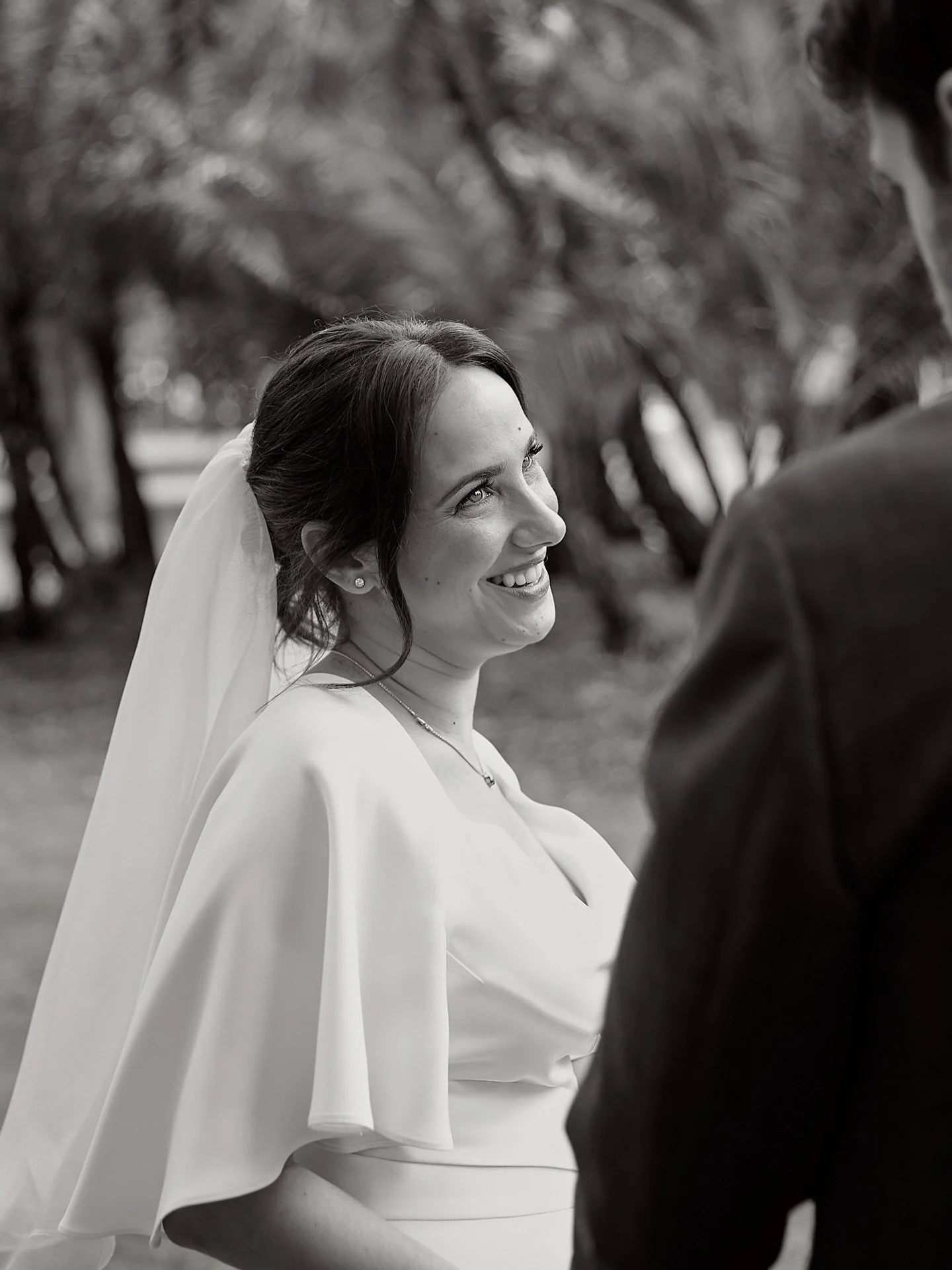 Simone &amp; Paul 🥂

Such a joy to capture these 2 love birds, a quick little love shoot in Hyde Park after their beautiful small ceremony at stunning The Great Synagogue in Sydney. 

#beautifulbride❤️ #thelookoflove #newlyweds💍 #sydneyweddingphoto
