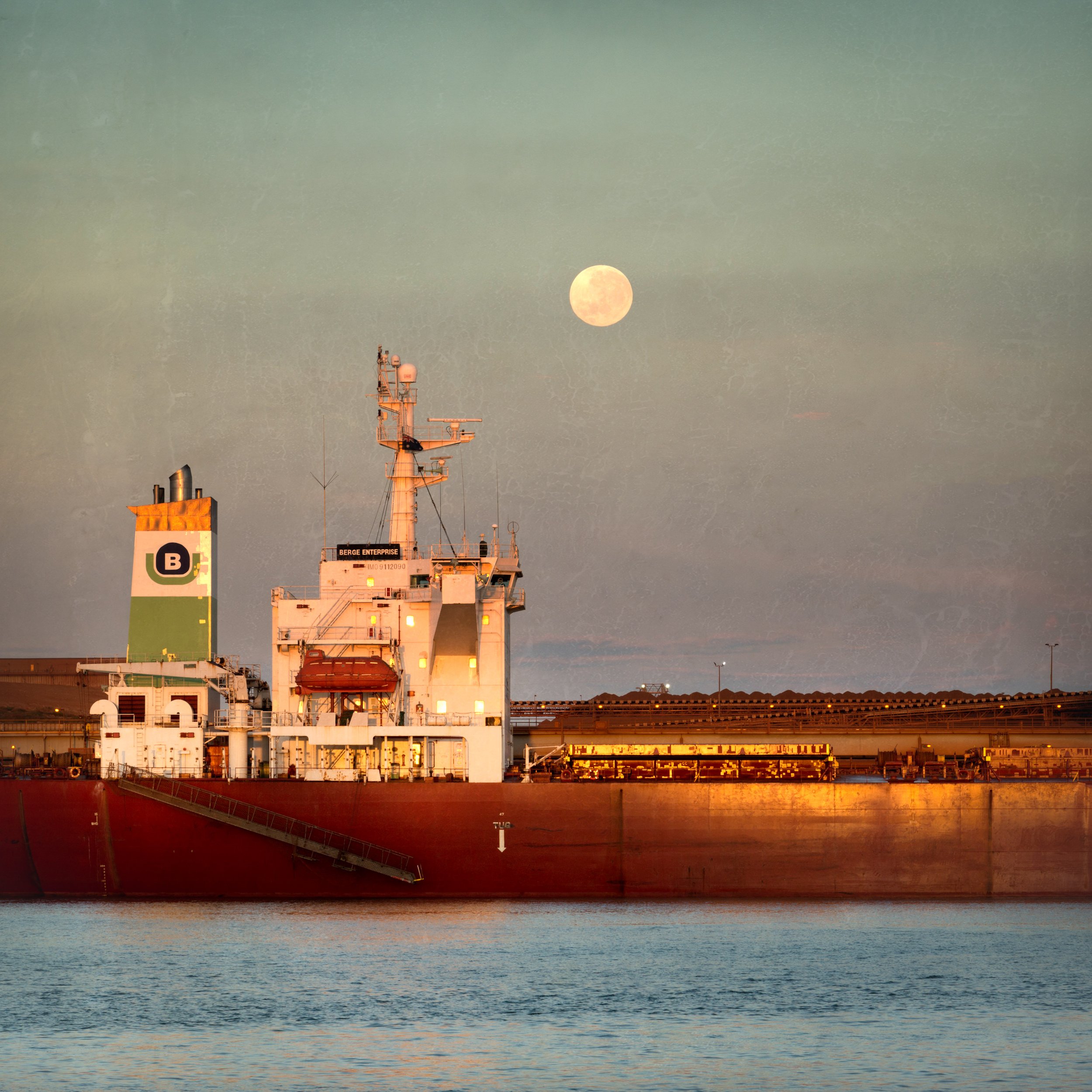supermoon set