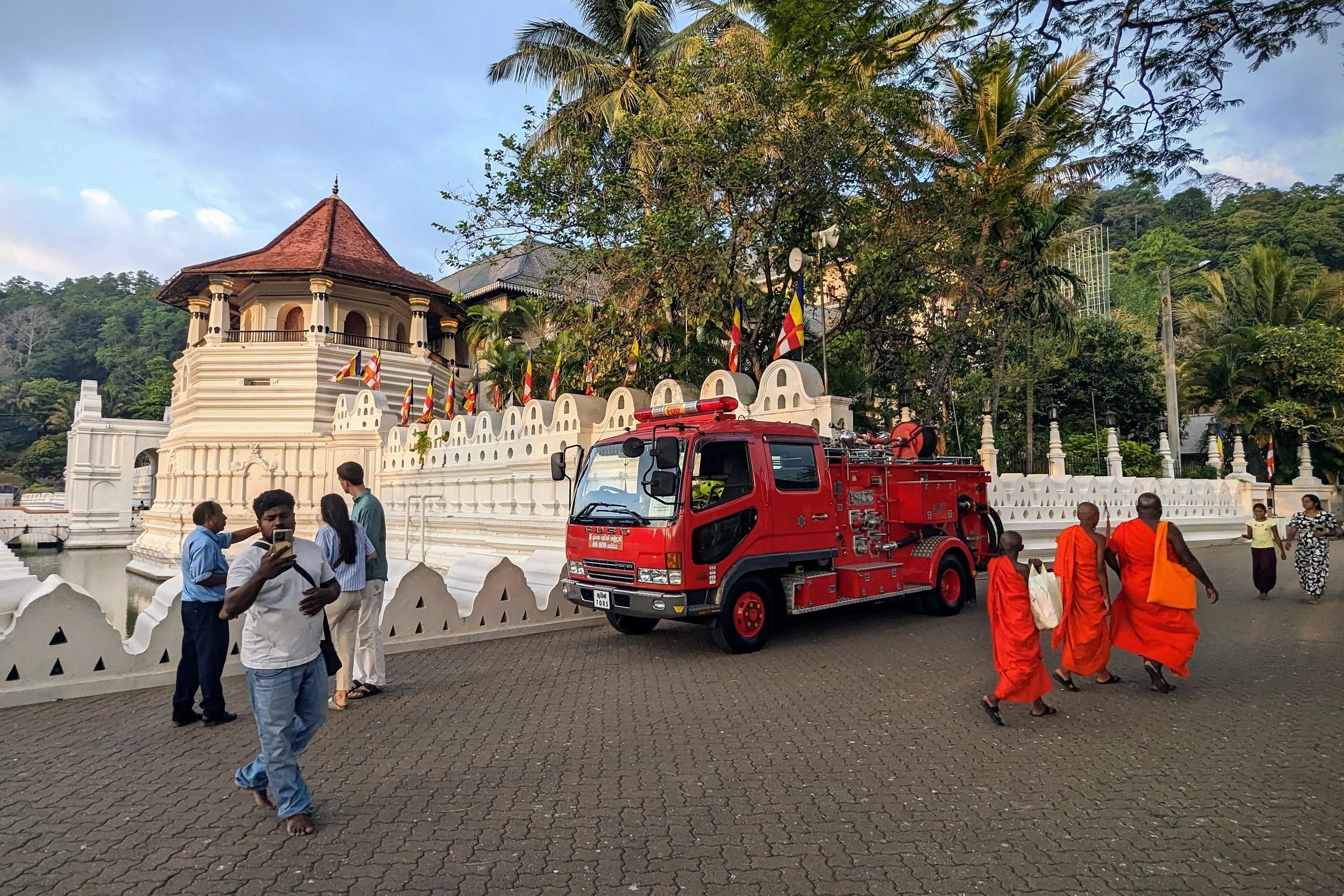 temple of the tooth relic