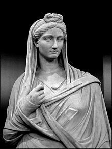 Vibia Sabina, wife of Emperor Hadrian, By Flickr: Vibia. Author: Iessi, 10 October 2006., CC BY 2.0, https://commons.wikimedia.org/w/index.php?curid=3538633
