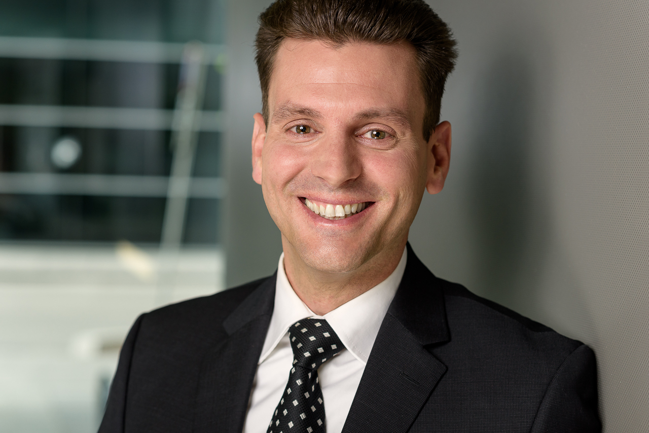 Business Portrait Erich02 by JHofer-Foto Juergen Hofer