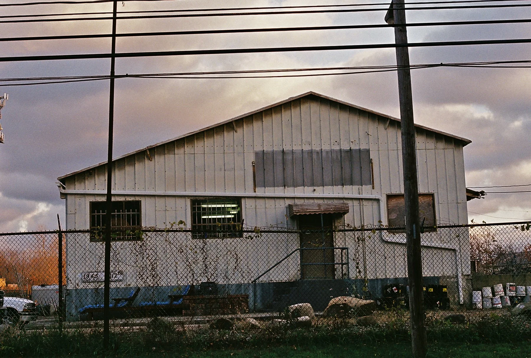 R1-05177-006A copy.jpg