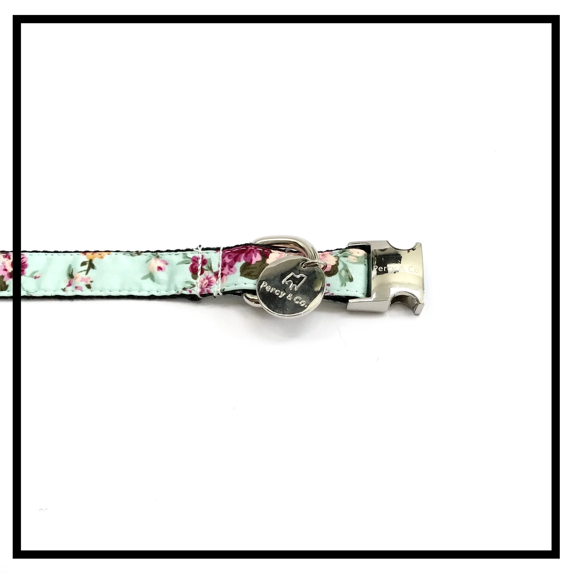 Percy and Co The Barnes Dog Bow Tie and Dog Lead Set Collar Detail