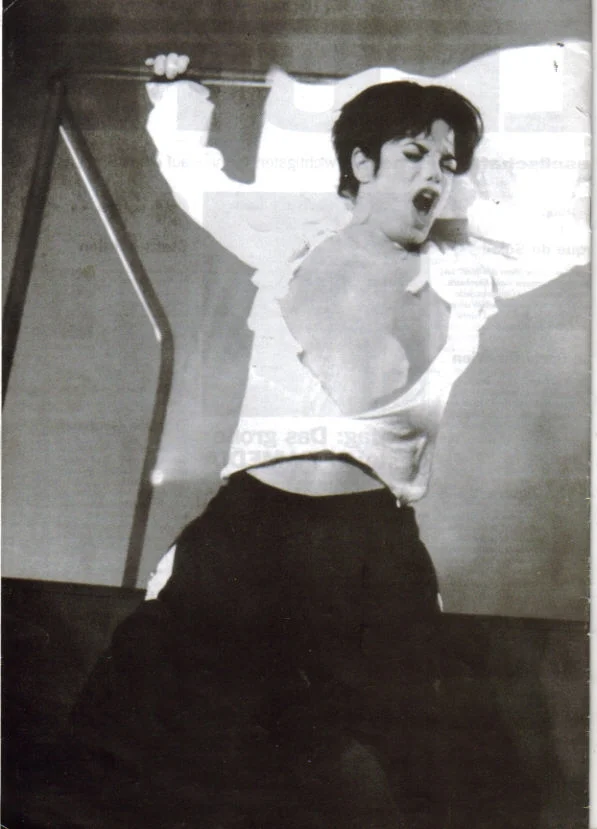BLACK & WHITE BILLBOARD CLUB MAG 1 BACK COVER.jpg