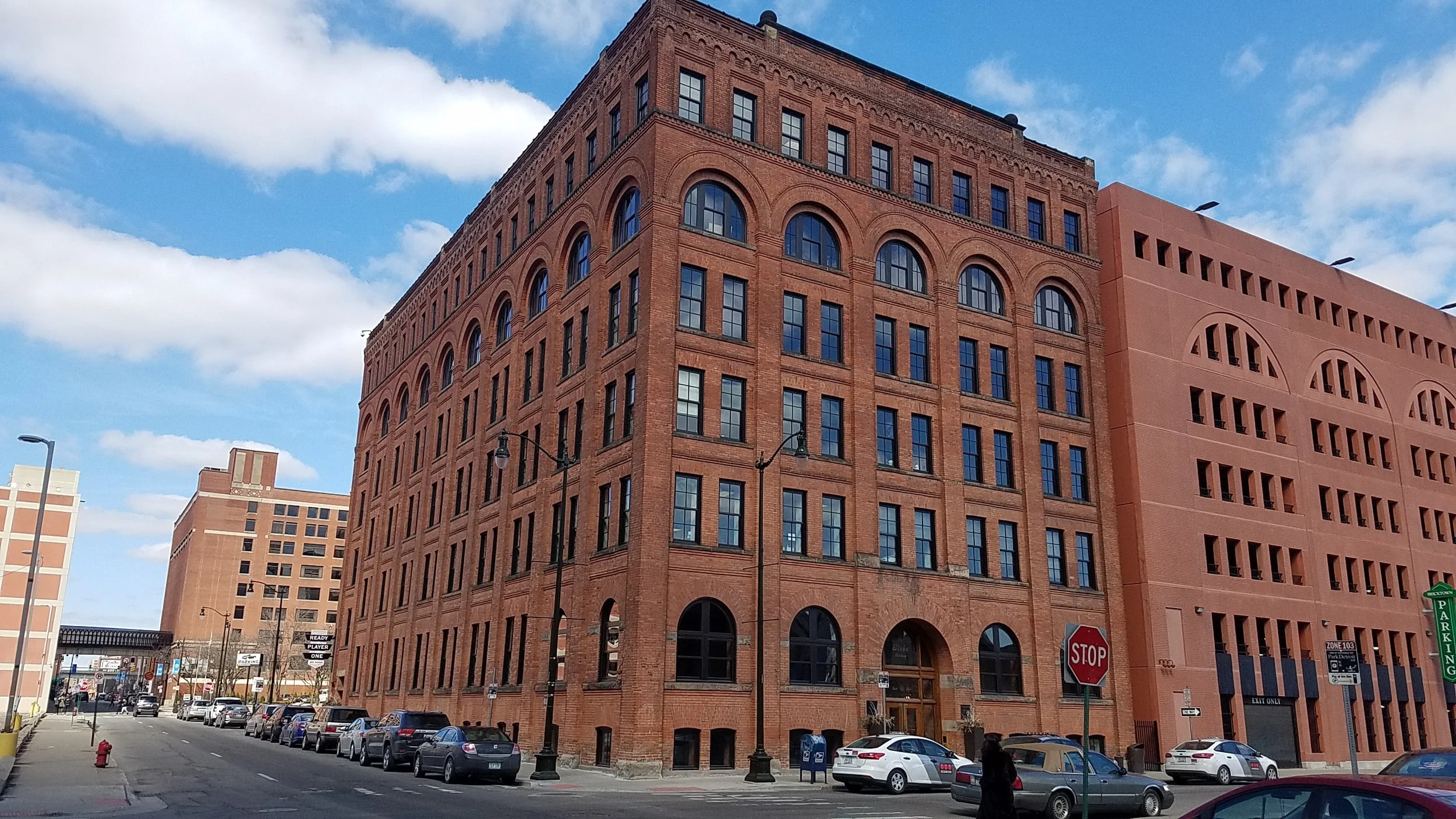 Globe Tobacco Building